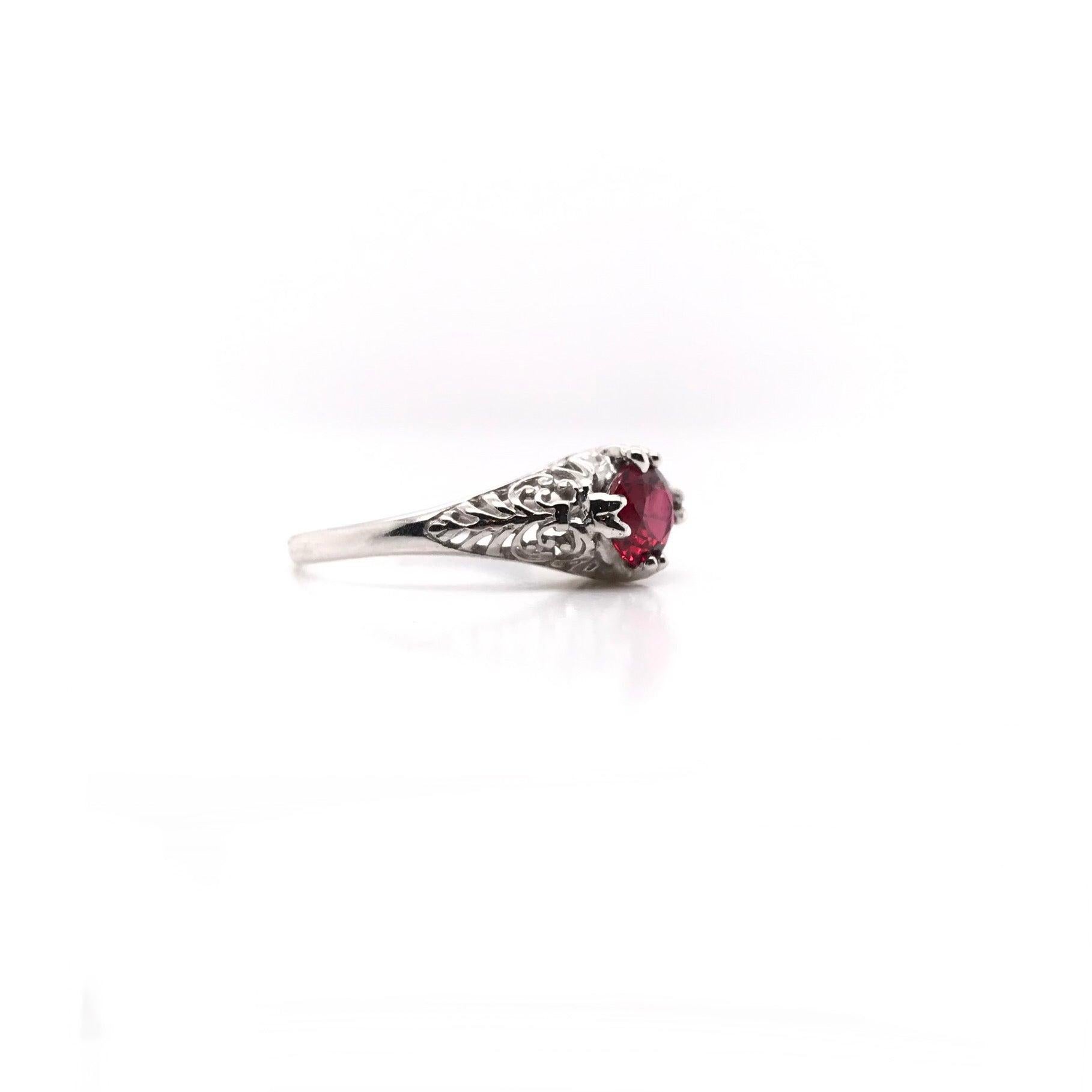 Round Cut Art Deco 0.92 Carat Ruby Filigree Ring For Sale