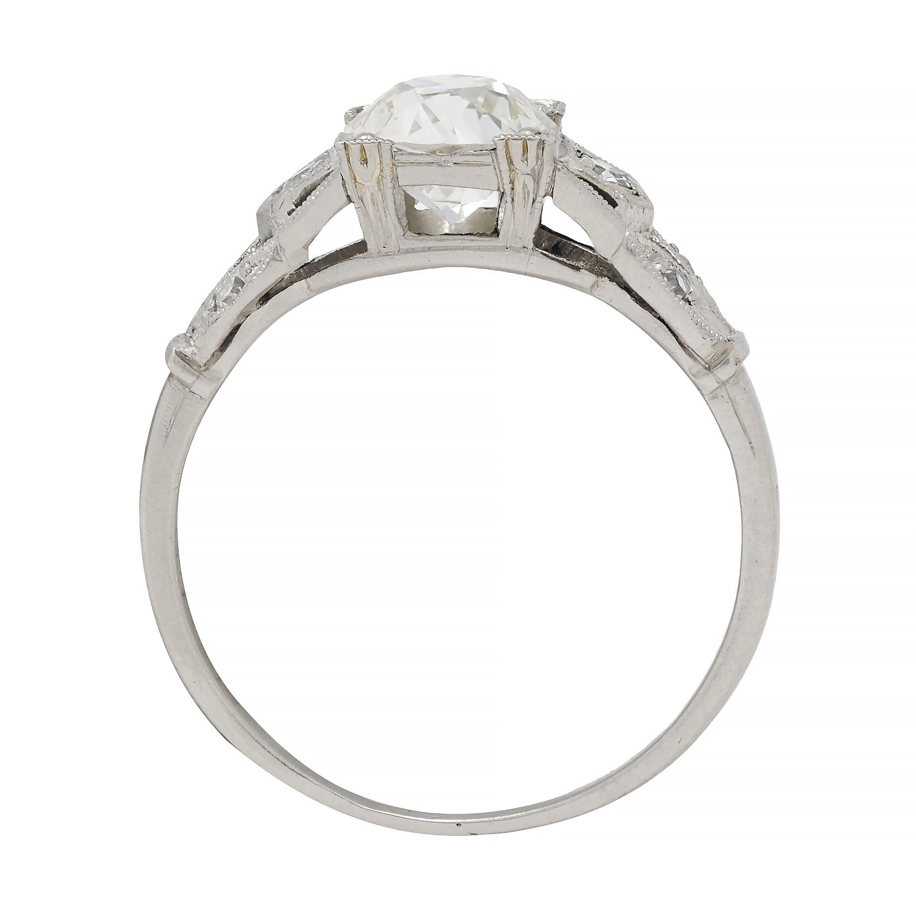 Art Deco 0.92 CTW Diamond Platinum Lotus Vintage Engagement Ring For Sale 5