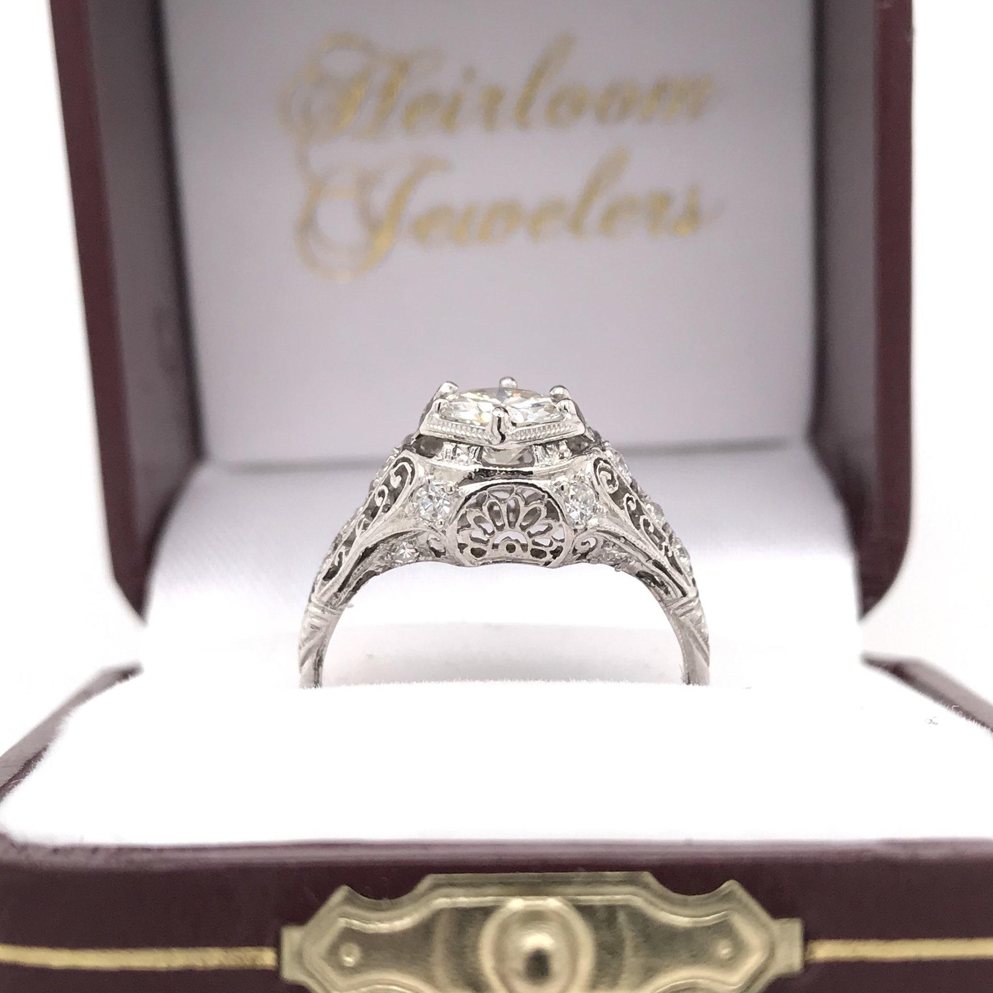 Art Deco 0.93 Carat Filigree Diamond Engagement Ring In Good Condition In Montgomery, AL