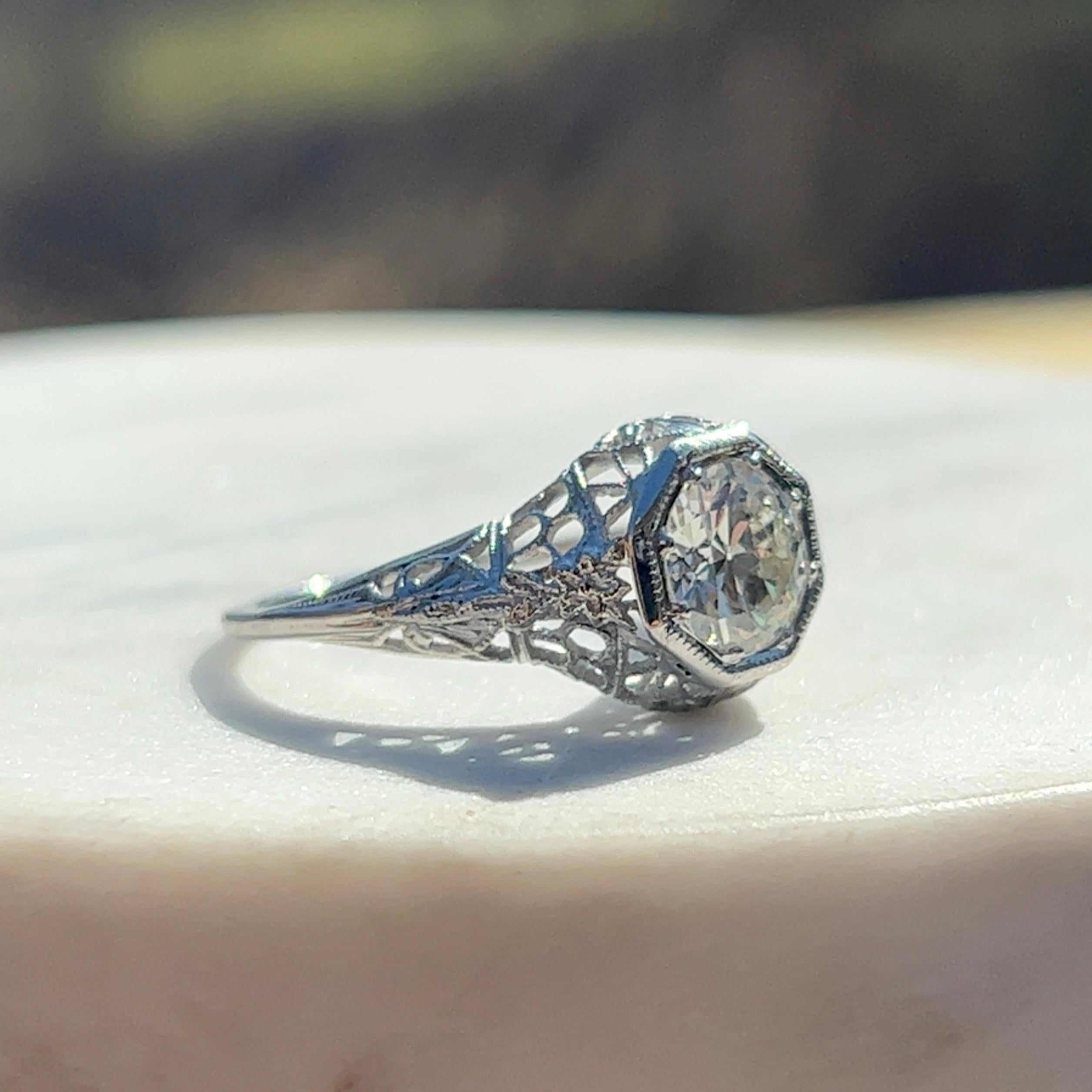 Art Deco 0.93ct Old European Cut Diamond Filigree Engagement Ring in 18k Gold  3