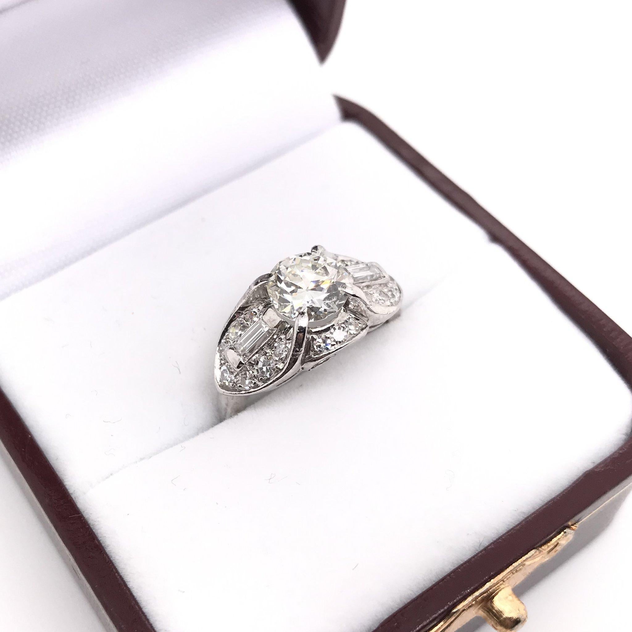 Art Deco 0.97 Carat Diamond Platinum Ring 2