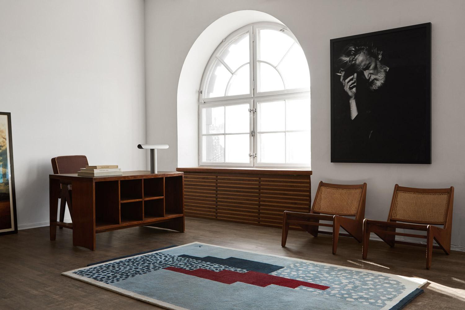 Art Deco 1 Blauer, Wollteppich in skandinavischem Design (Moderne) im Angebot