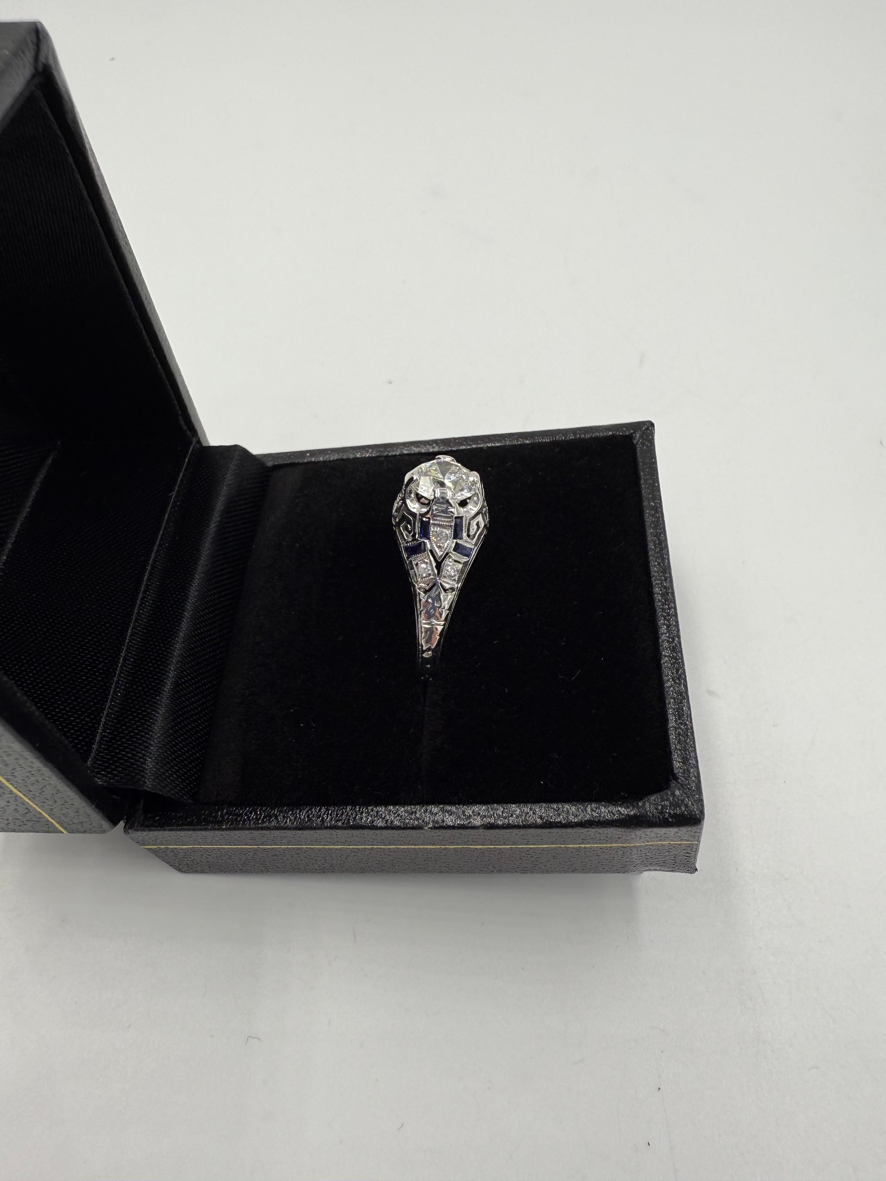 Anillo de compromiso Art Déco de oro blanco de 18 quilates con un diamante TW Circa 1925 Corte europeo antiguo en venta