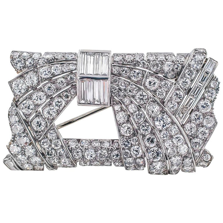 Art Deco 10 Carat Diamond Platinum Brooch For Sale