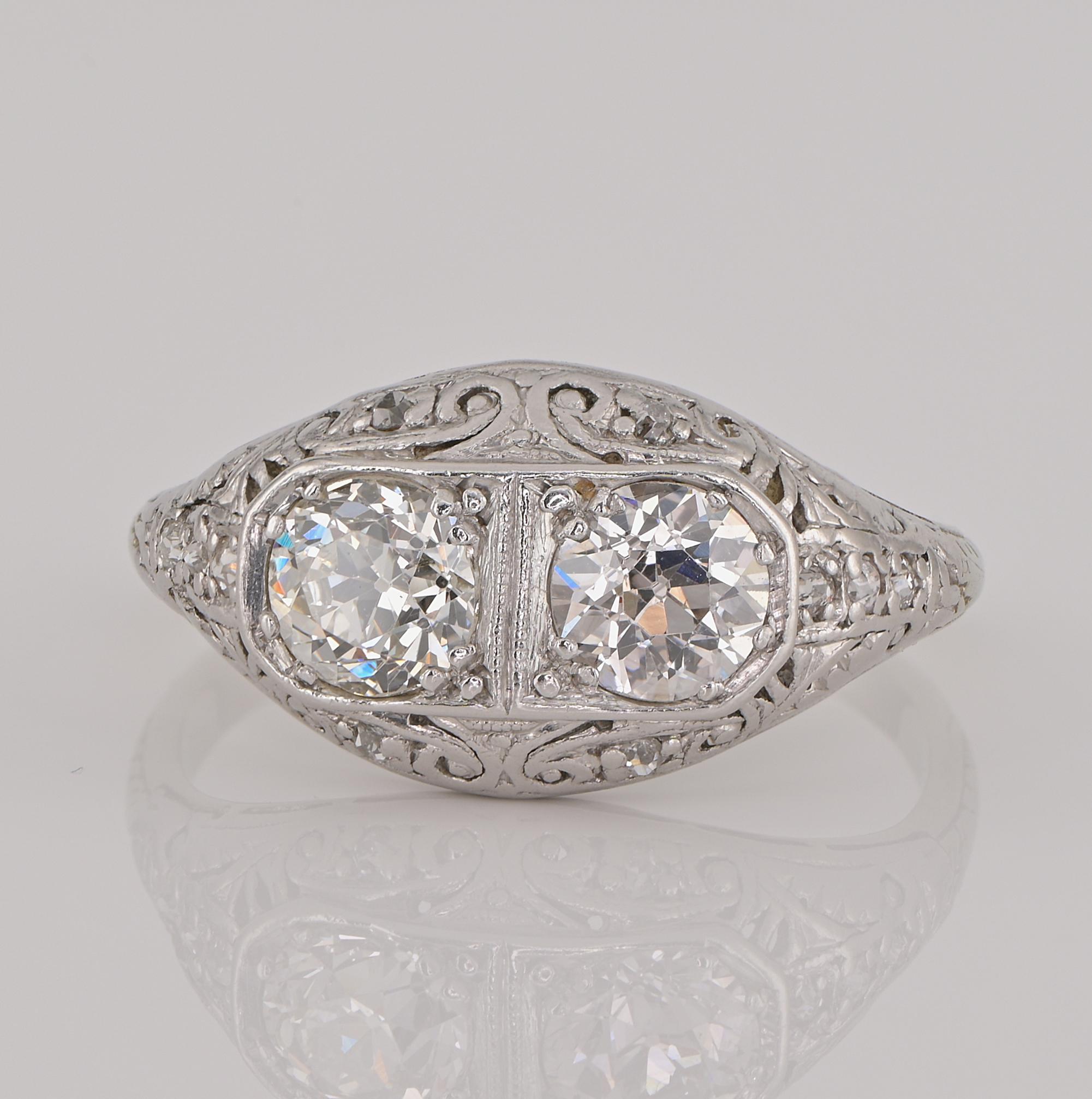 Art Deco 1.0 Ct Twin Diamond Plus 18 KT Filigree ring In Good Condition For Sale In Napoli, IT