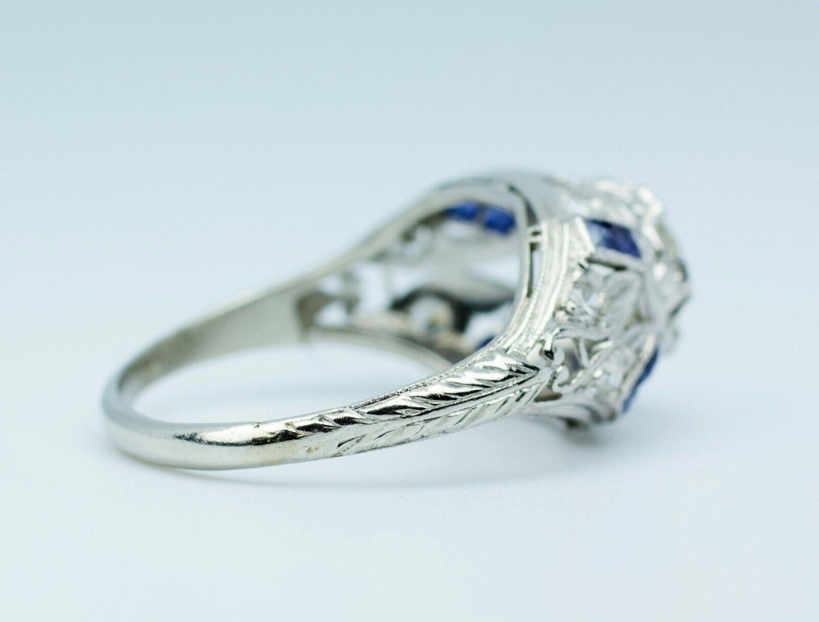 Art Deco 10% Iridium 90% Platin GIA Diamant und Saphir Ring mit europäischem Schliff (Alteuropäischer Schliff)