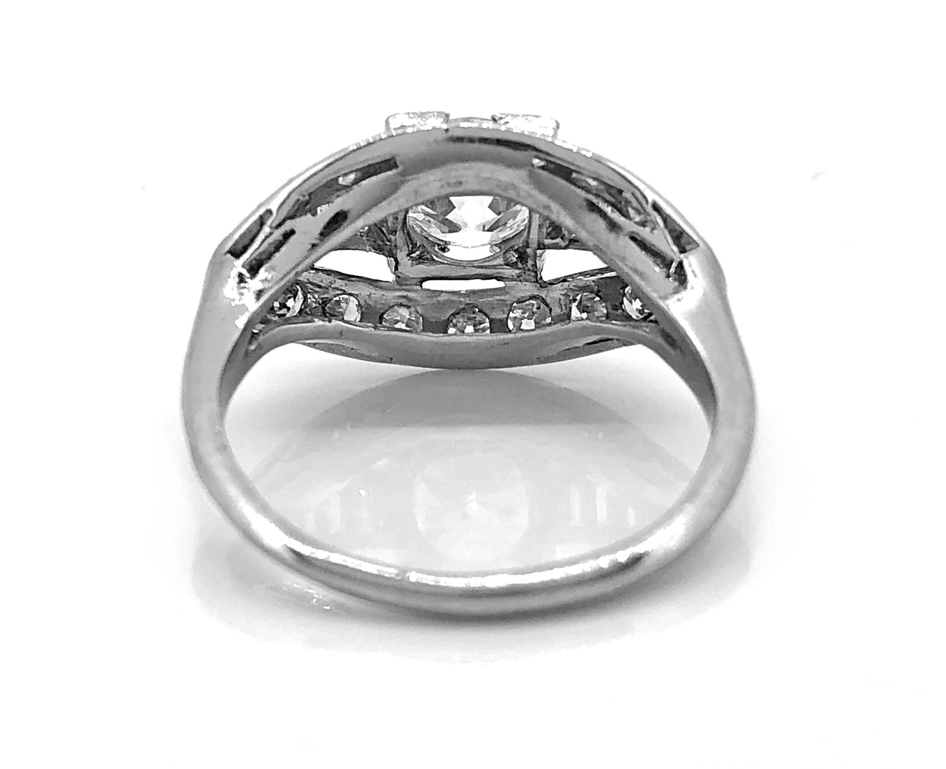 Women's or Men's Art Deco 1.00 Carat Diamond Platinum Engagement Ring  For Sale