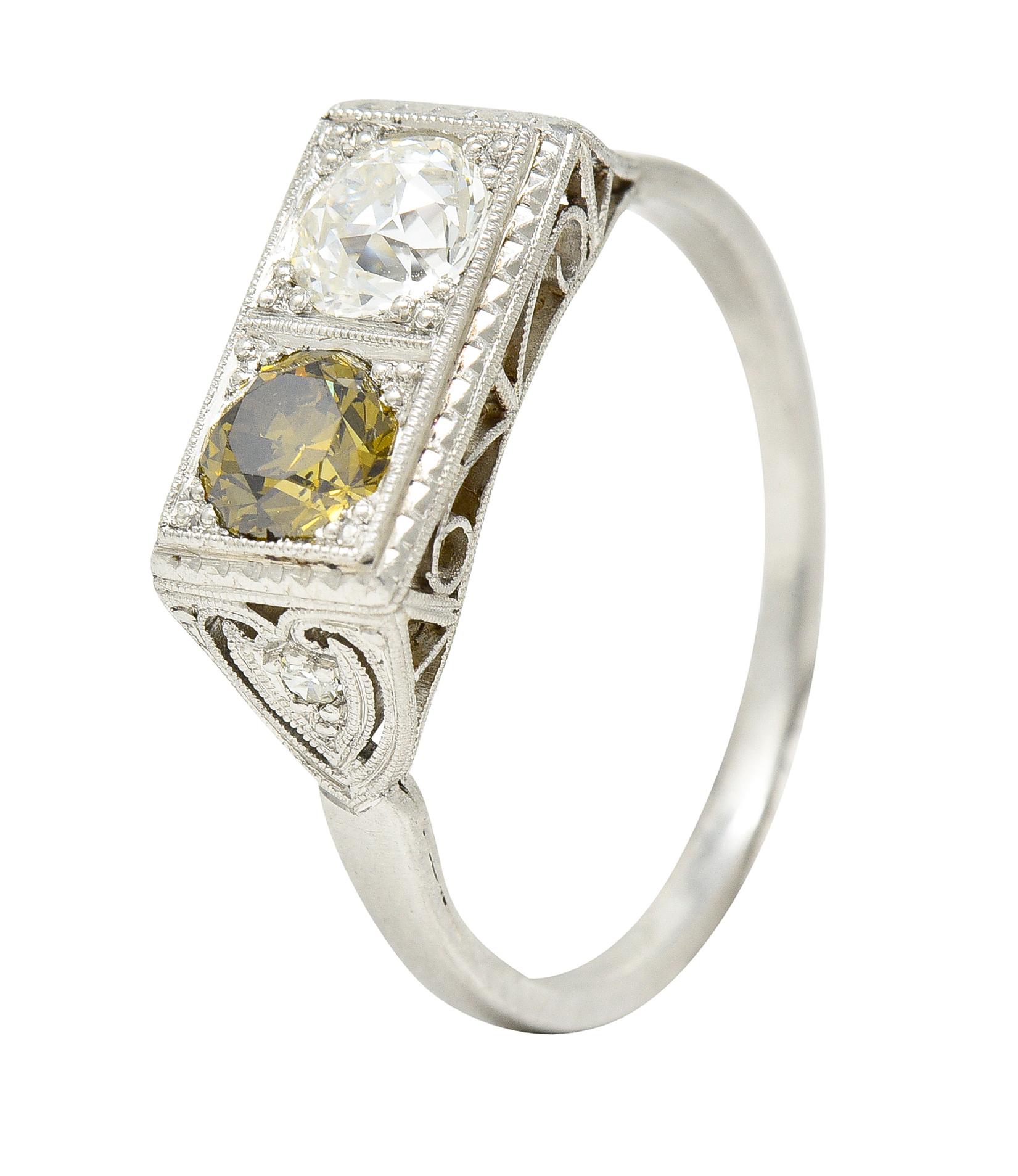 Art Deco 1.00 Carat Fancy Colored Diamond & Diamond Platinum Toi Et Moi Ring For Sale 1