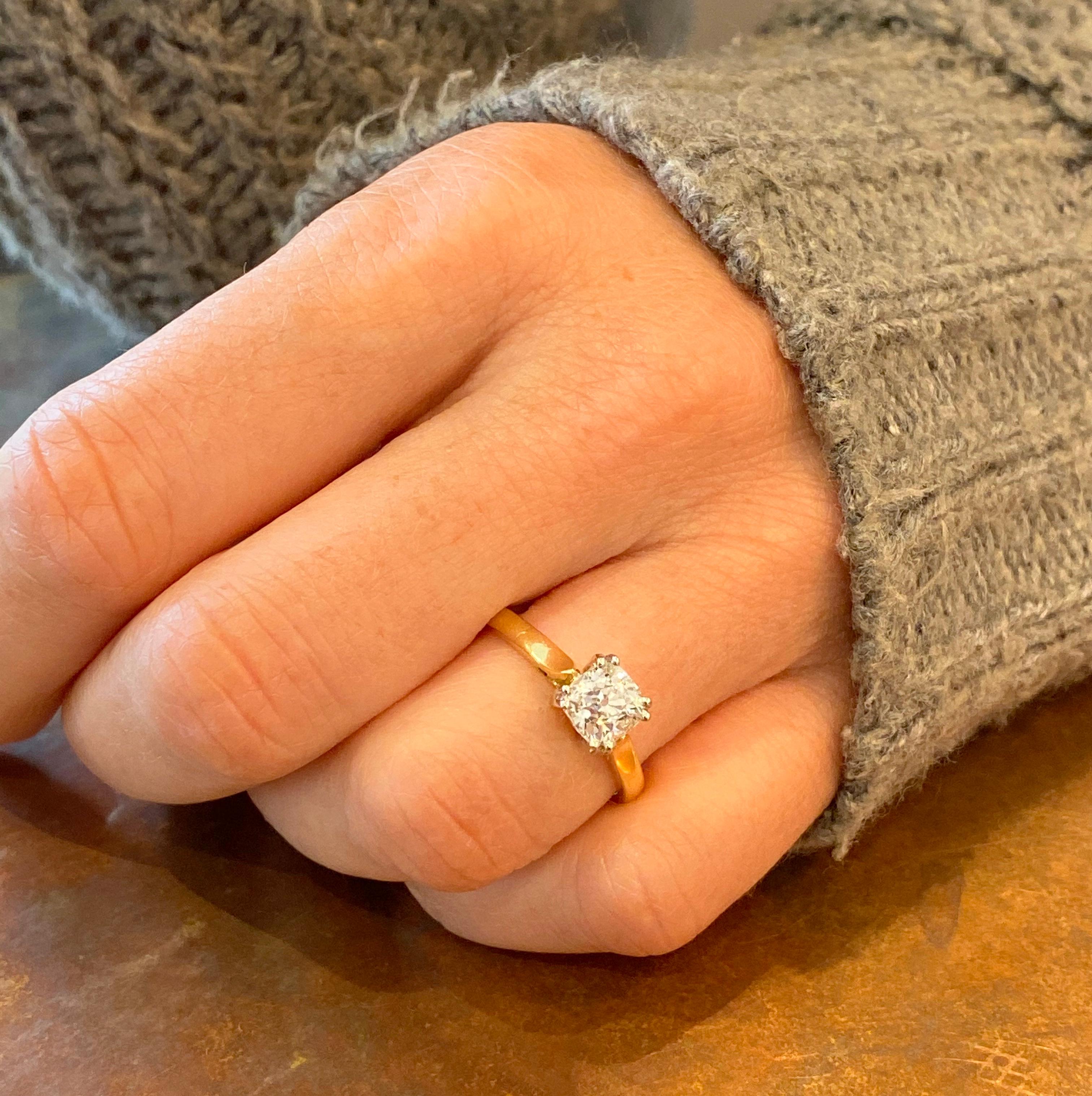 Art Deco 1.00 Carat Old Cut Diamond Engagement Ring For Sale 2