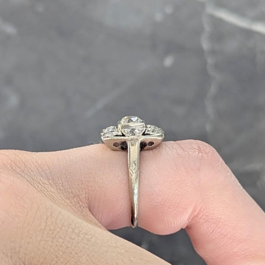 Art Deco 1,00 CTW Diamant 14 Karat Weißgold Vintage Cluster Dinner-Ring im Angebot 4