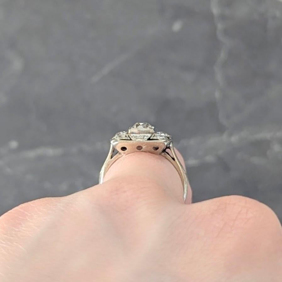 Art Deco 1,00 CTW Diamant 14 Karat Weißgold Vintage Cluster Dinner-Ring im Angebot 3