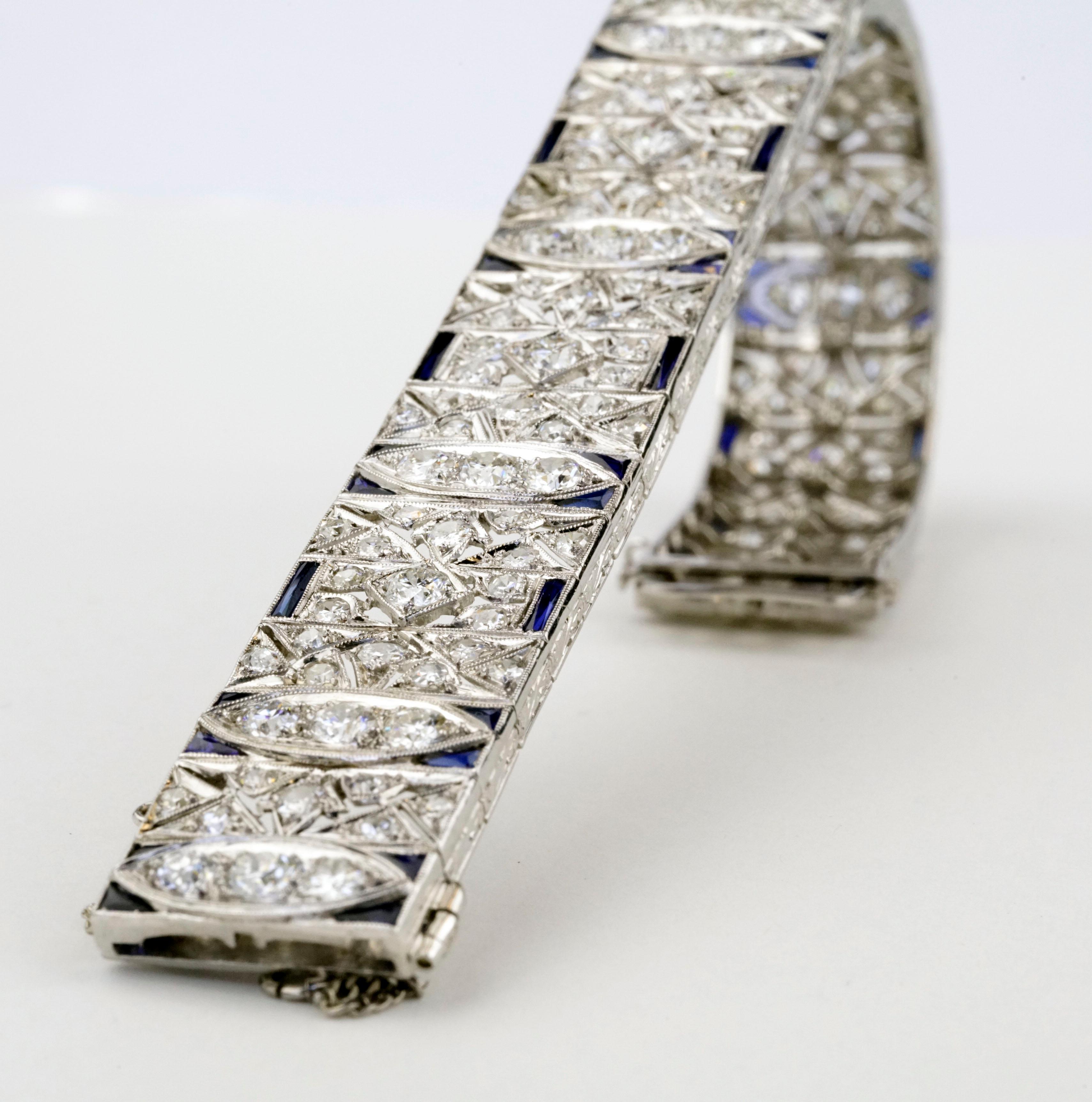 Art Deco 10.01 Carats Old Euro Diamonds and Sapphires Platinum Bracelet 3