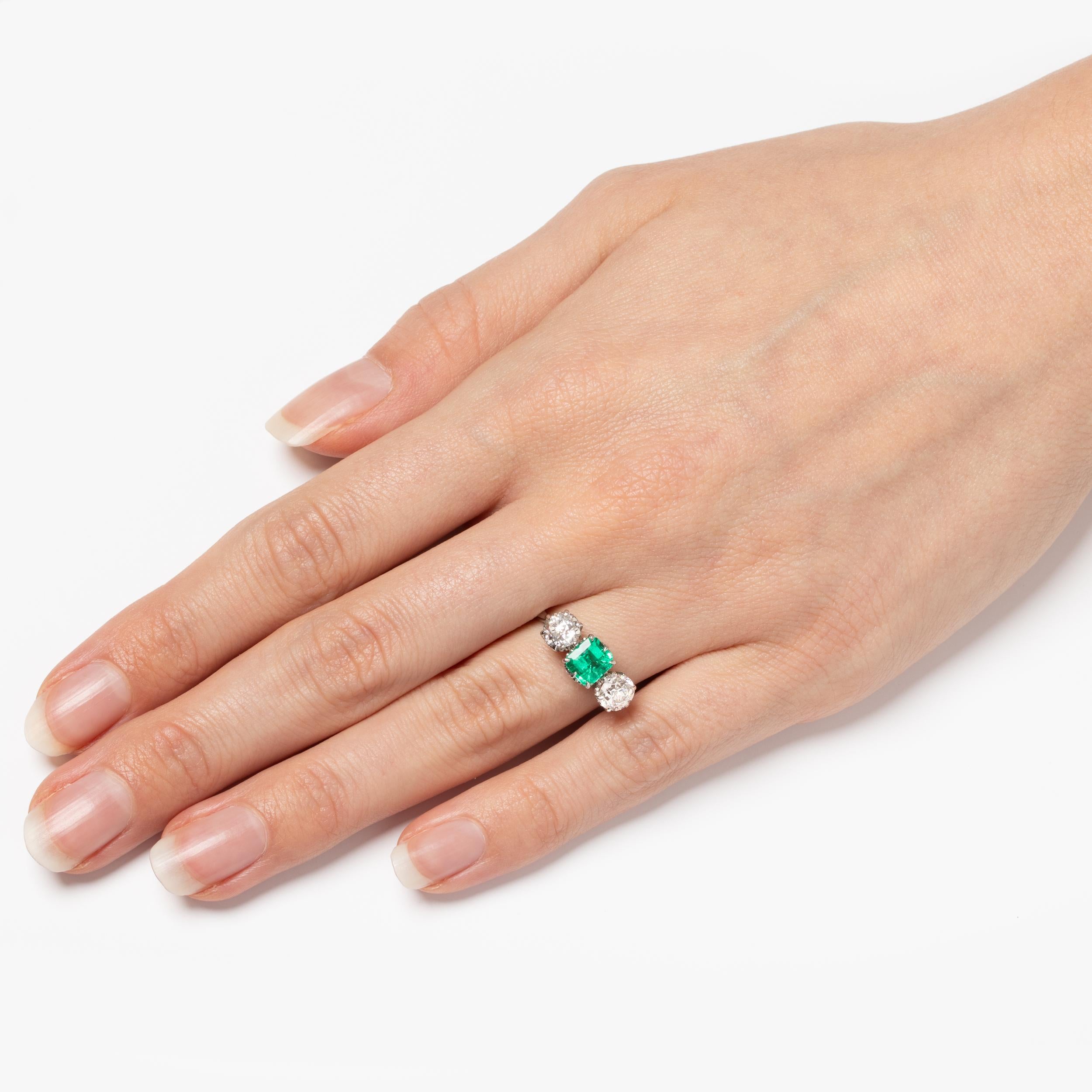 Women's or Men's Art Deco 1.00ct Emerald and Diamond Three Stone Ring, c.1920s For Sale
