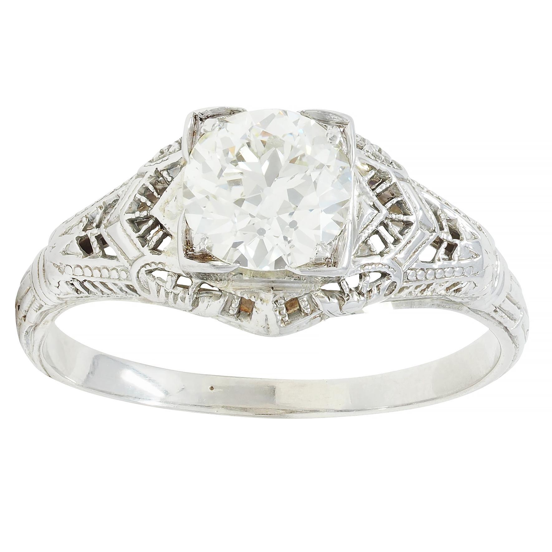 Art Deco 1.01 CTW European Diamond 18 Karat White Gold Antique Engagement Ring For Sale 9
