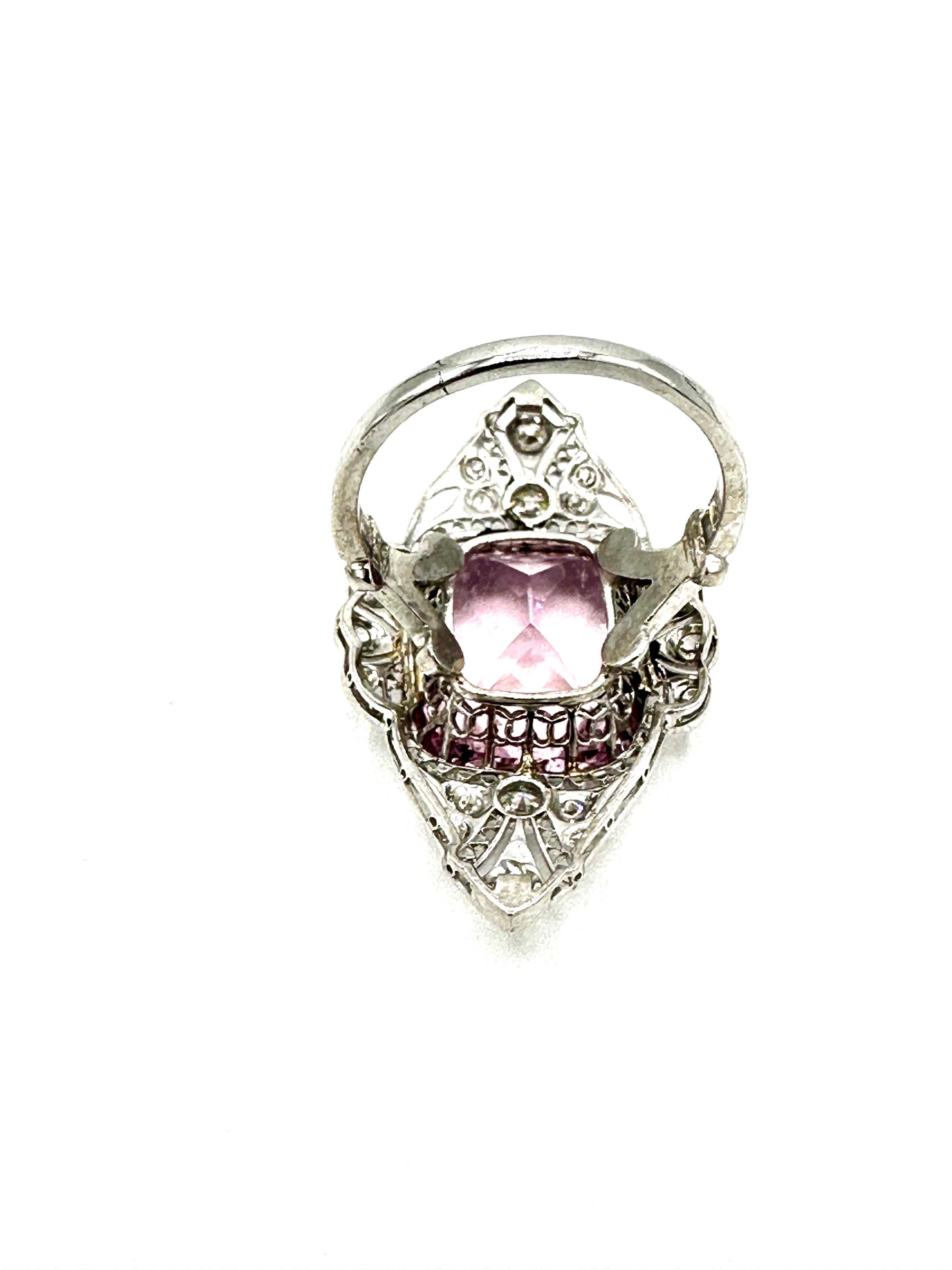 Bague cocktail Art déco en platine et or avec kunzite de 10,12 carats et diamants en vente 1