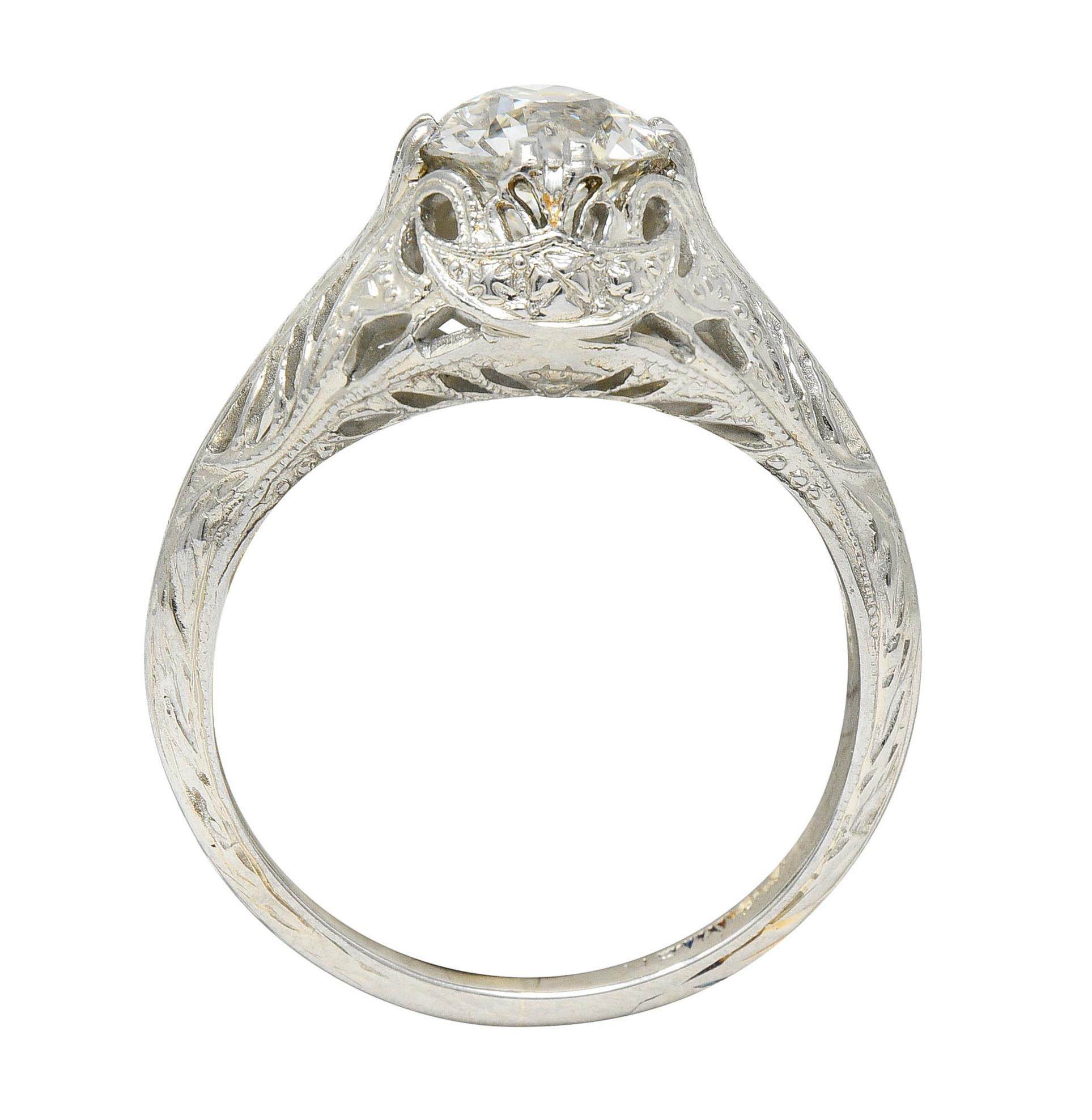 Art Deco 1.02 Carat Diamond 18 Karat White Gold Engagement Ring For Sale 2
