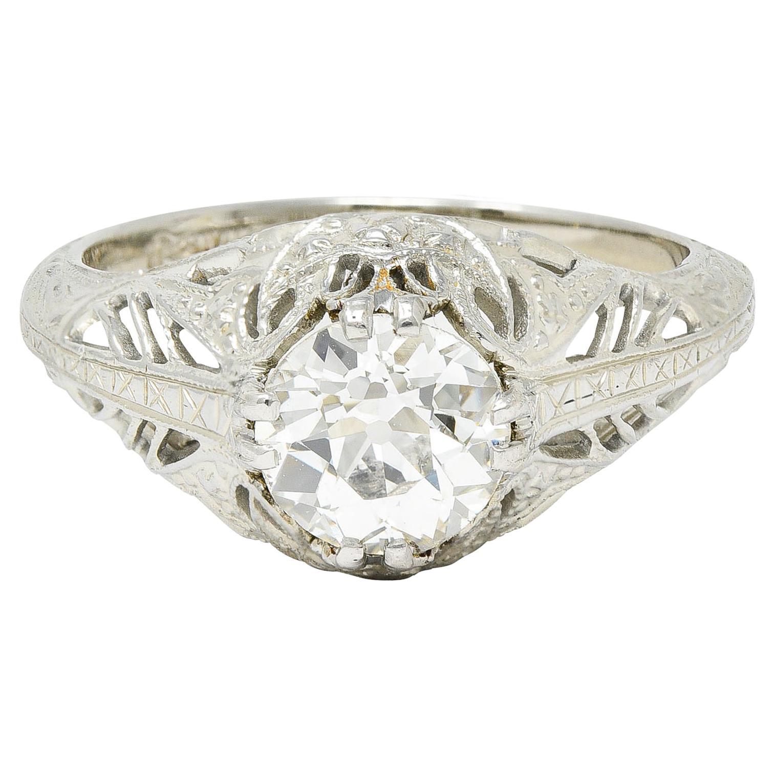 Art Deco 1.02 Carat Diamond 18 Karat White Gold Engagement Ring For Sale