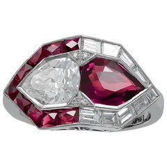 Sophia D, Anillo de rubíes y diamantes estilo Art Déco de 1,02 quilates
