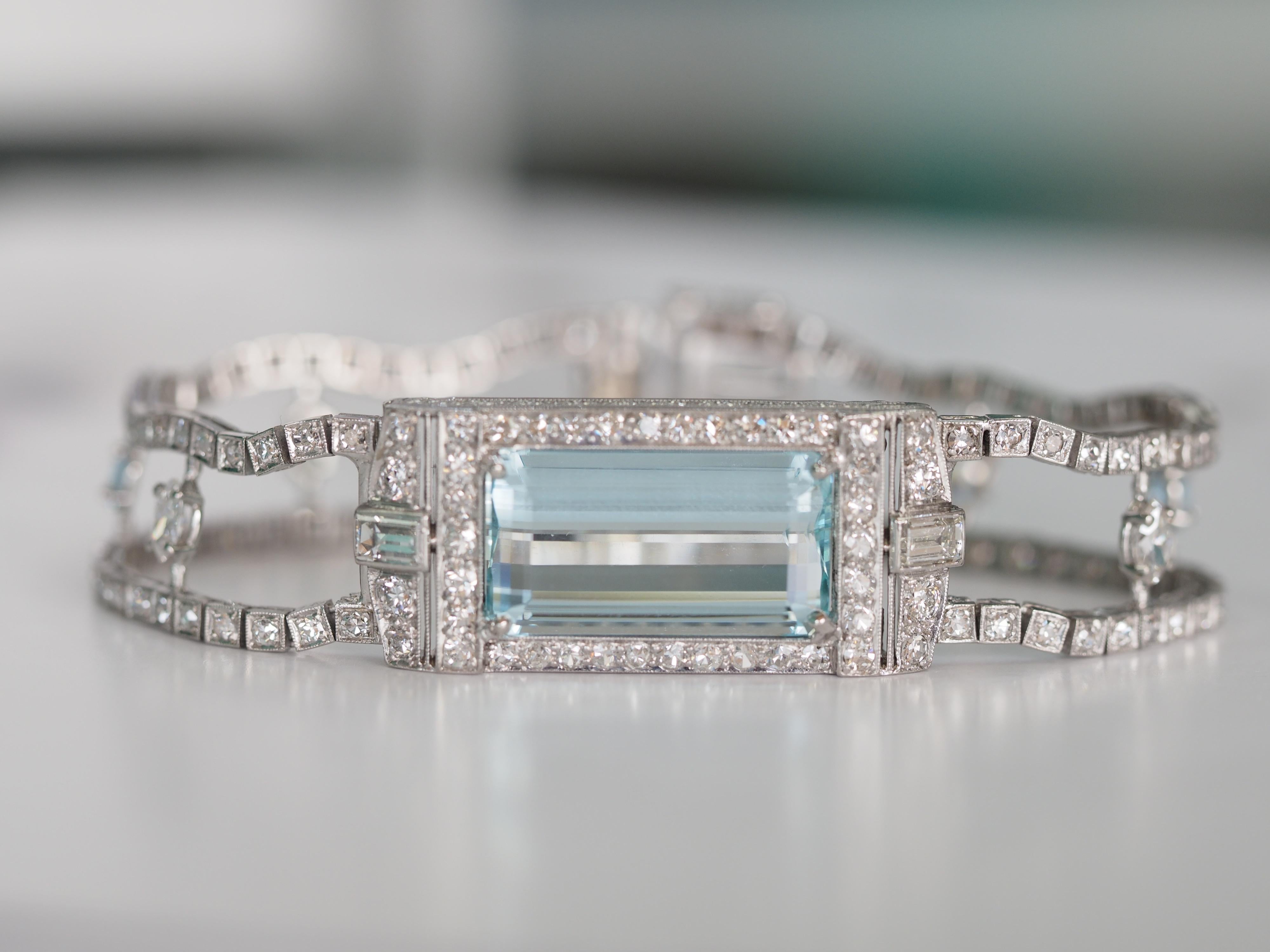 Emerald Cut Art Deco 10.20 Carat Aquamarine Platinum and Diamond Vintage Bracelet
