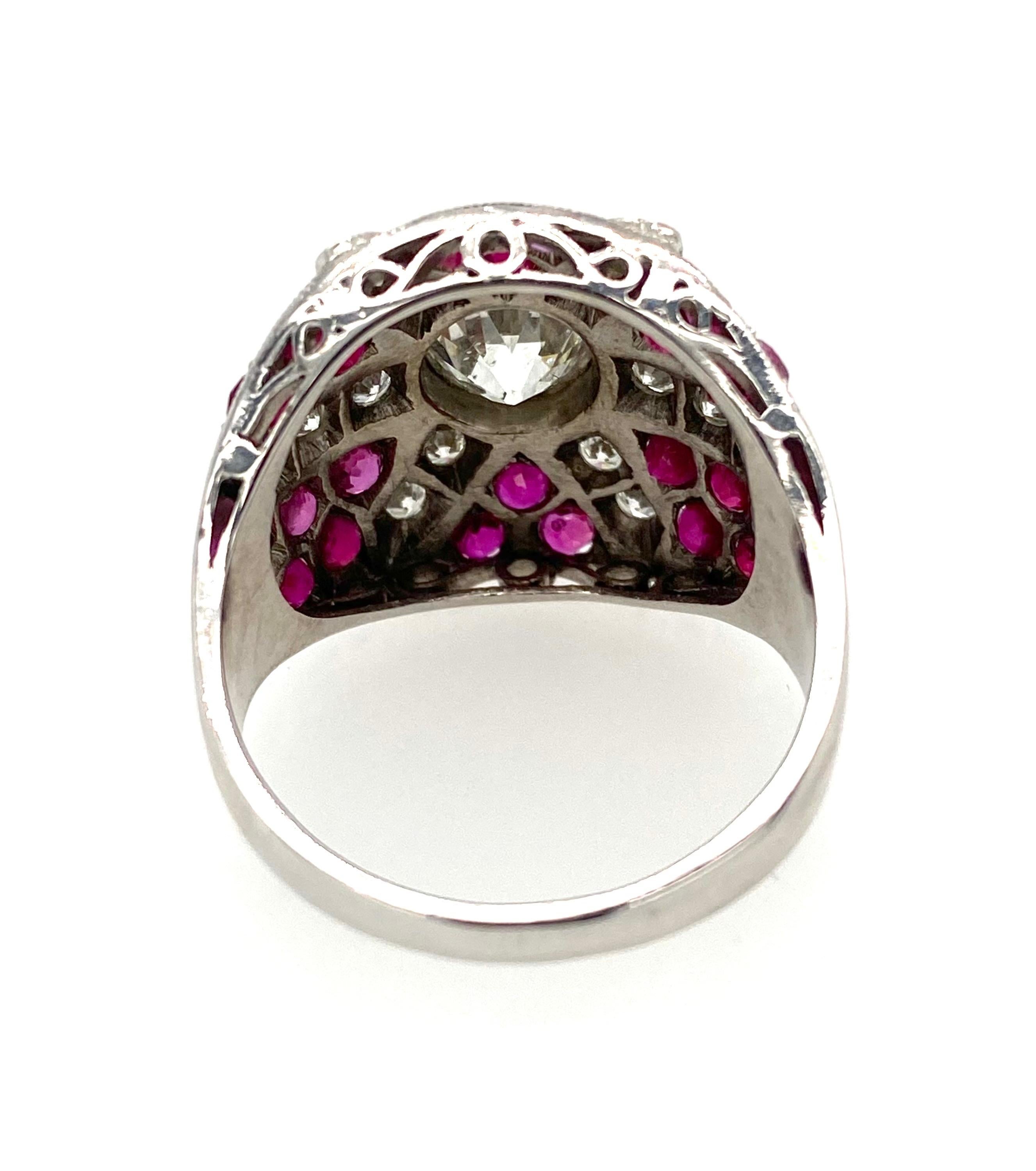 Art Deco 1.03ct Old Mine Cut & 1.15ct Ruby Platinum Ring In Good Condition For Sale In Atlanta, GA