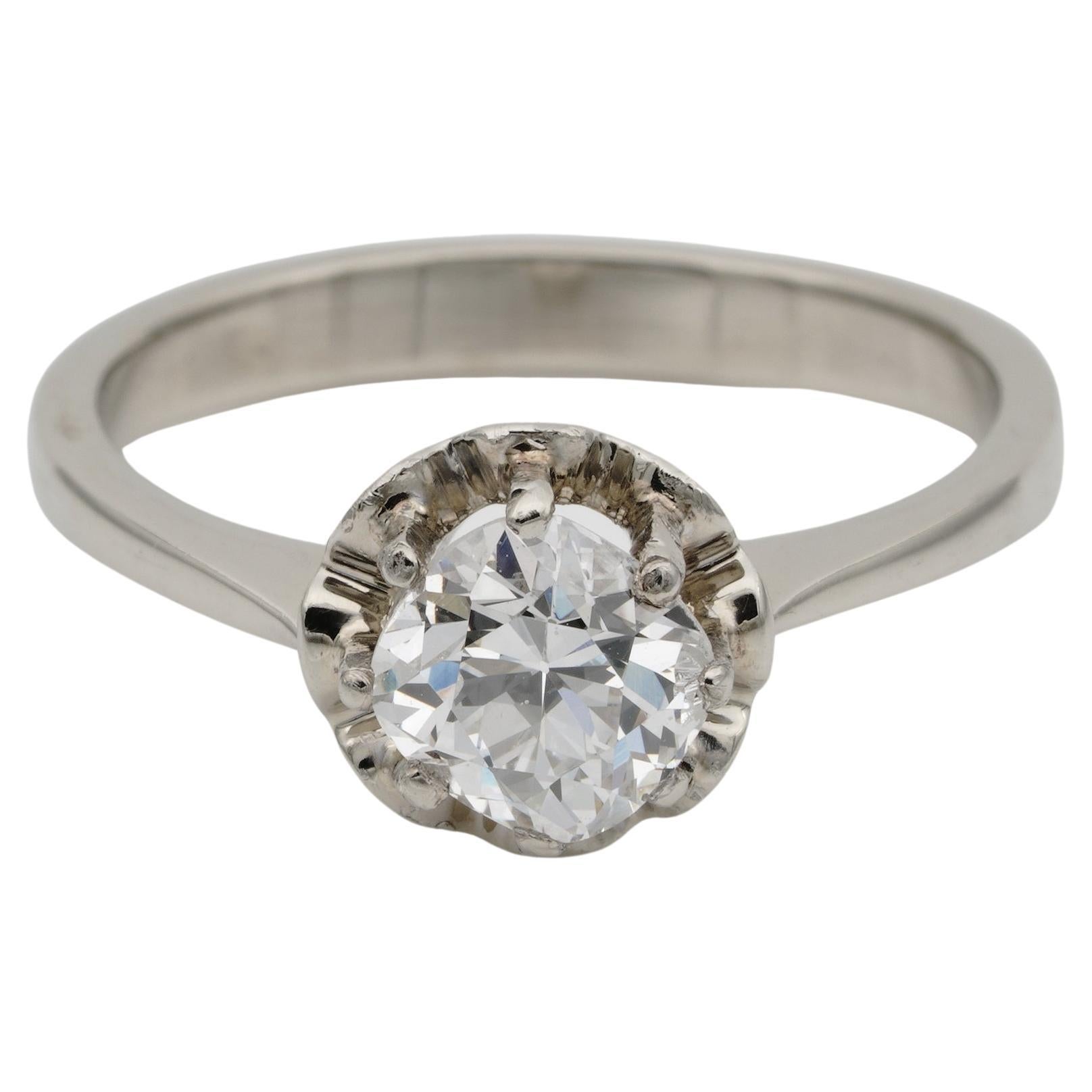 Art Deco 1.04 Ct Cushion Diamond G VS1 Solitaire 18 KT Ring For Sale