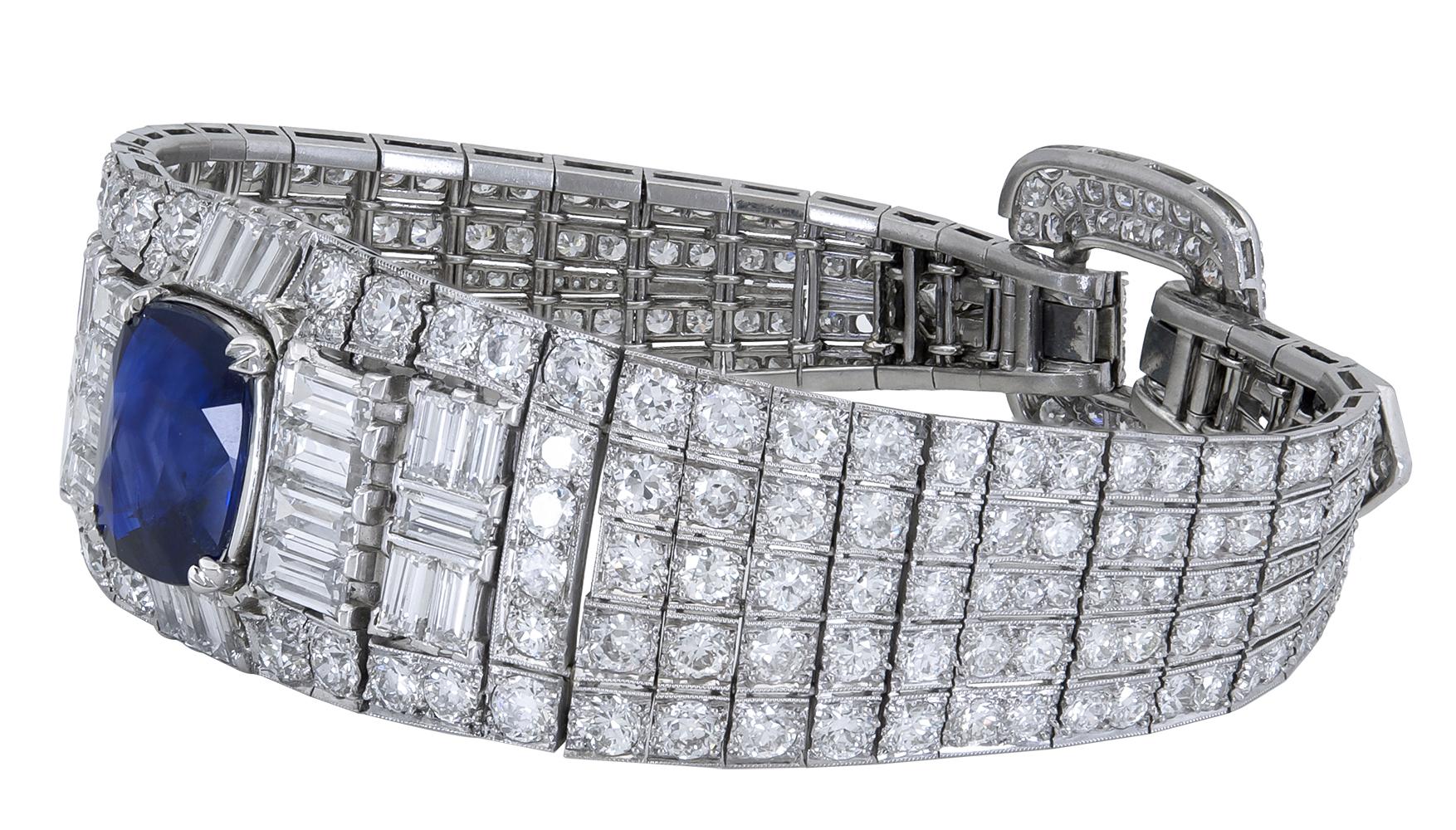 Taille coussin Bracelet Art déco en platine avec saphirs taille coussin de 10,56 carats et diamants en vente
