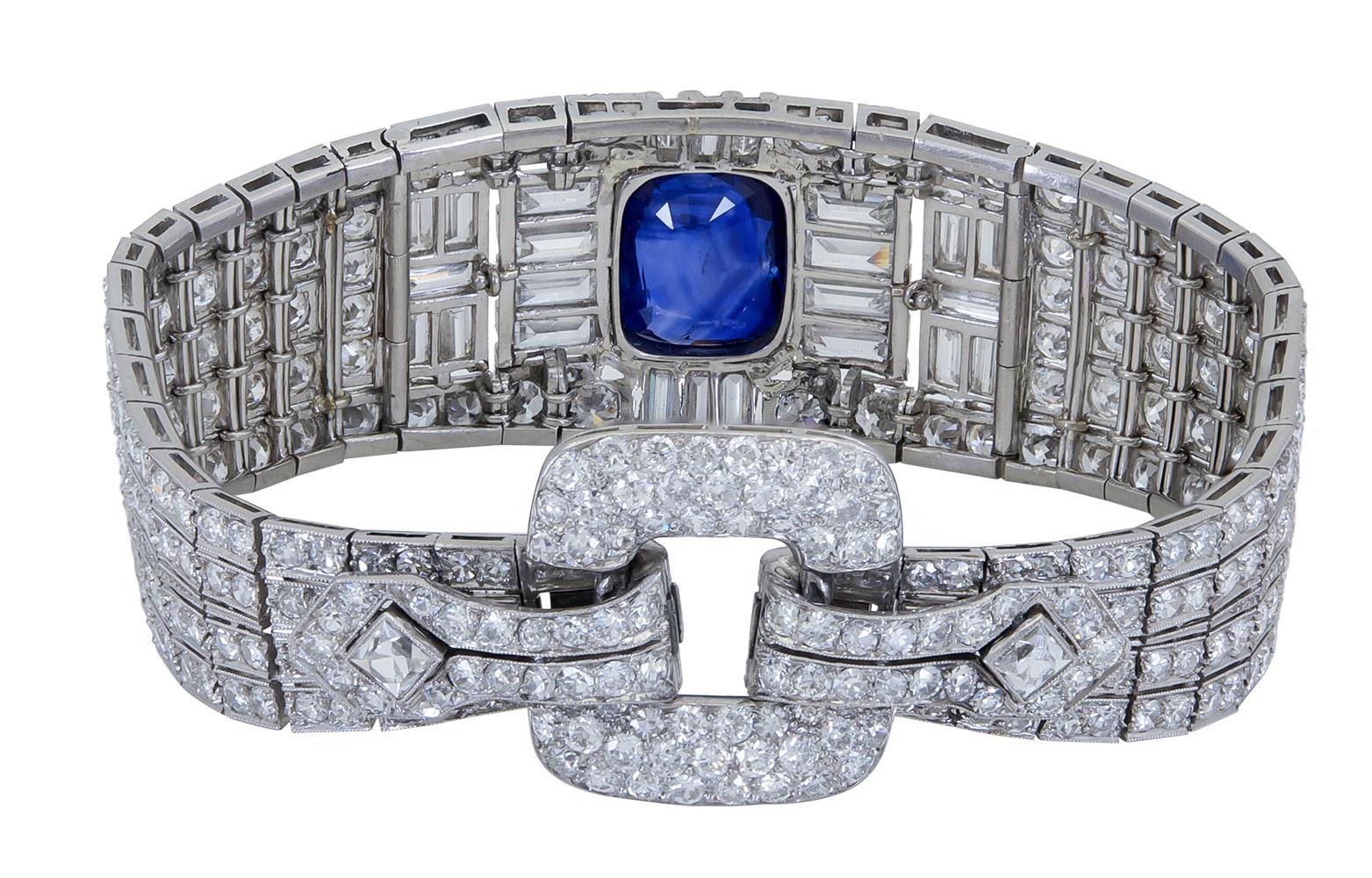 Bracelet Art déco en platine avec saphirs taille coussin de 10,56 carats et diamants Excellent état - En vente à New York, NY
