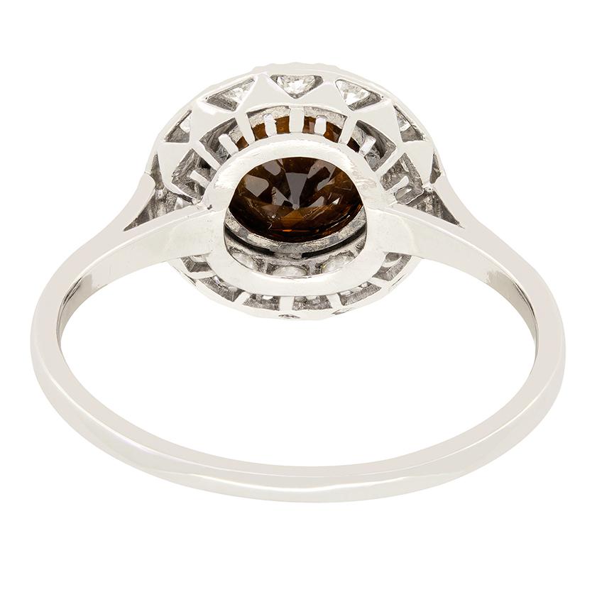 Art Deco 1.05ct Cognac Diamond Halo Ring, c.1920s In Good Condition For Sale In London, GB
