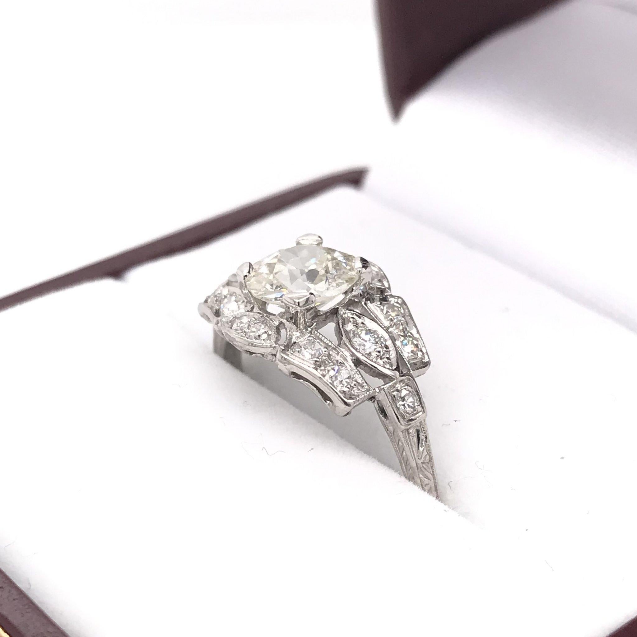 Art Deco 1.06 Carat Platinum Diamond Engagement Ring 2