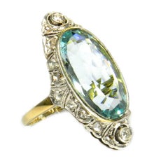 Art Deco 10.9 Carat Aquamarine Diamond Ring in Platinum and Gold, circa 1930