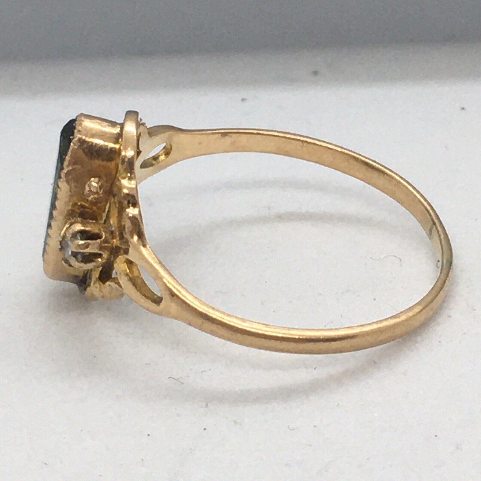Art Deco 10K Gold Green Tourmaline Ring 

Hallmarks: 