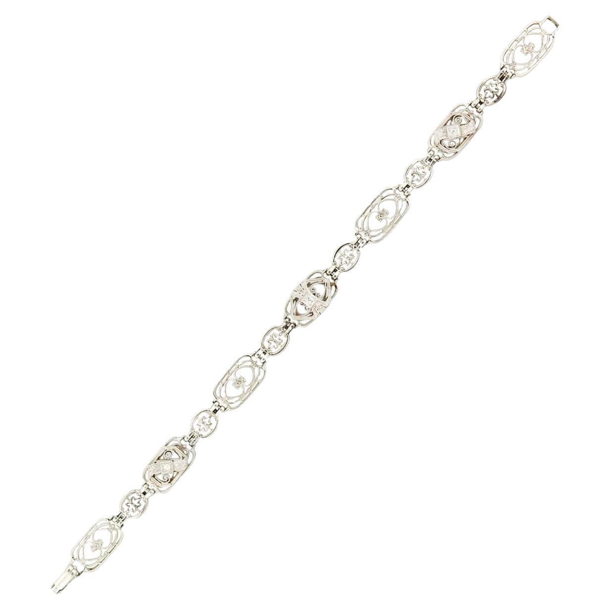 Art Deco 10k/Platinum Diamond Filigree Bracelet in vendita