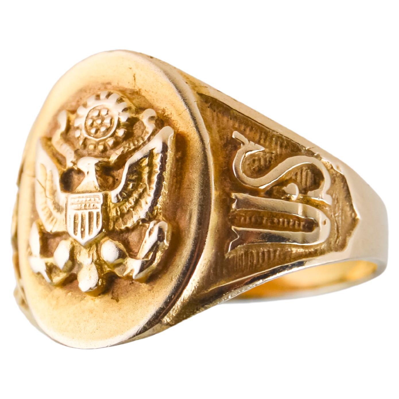 Art Deco 10Kt. Solid Gold U.S. Military Ring Die Struck Hand Made 1940's In Excellent Condition In Long Beach, CA
