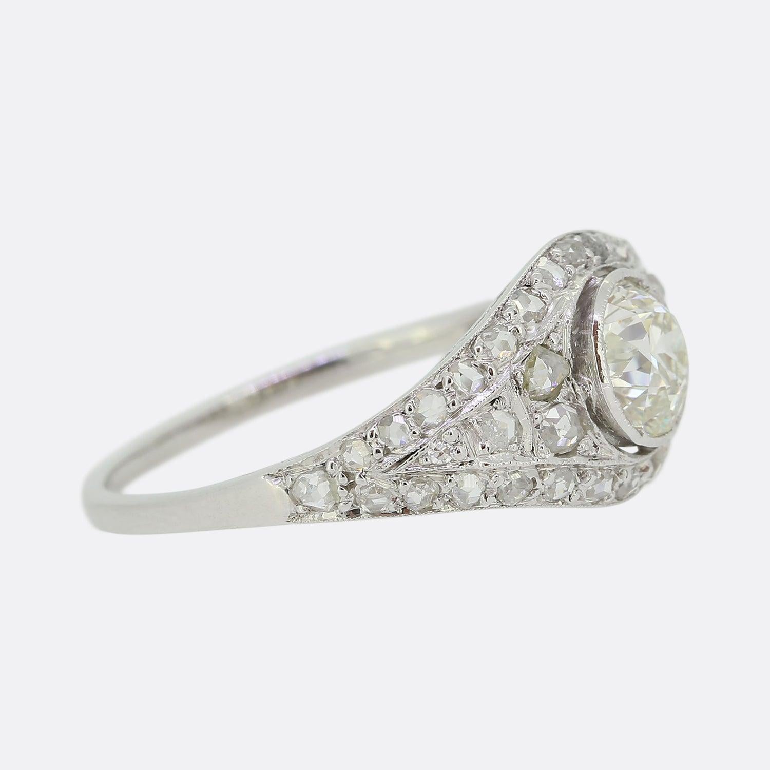 Art Deco 1,10 Karat Diamant-Cluster-Ring (Art déco) im Angebot