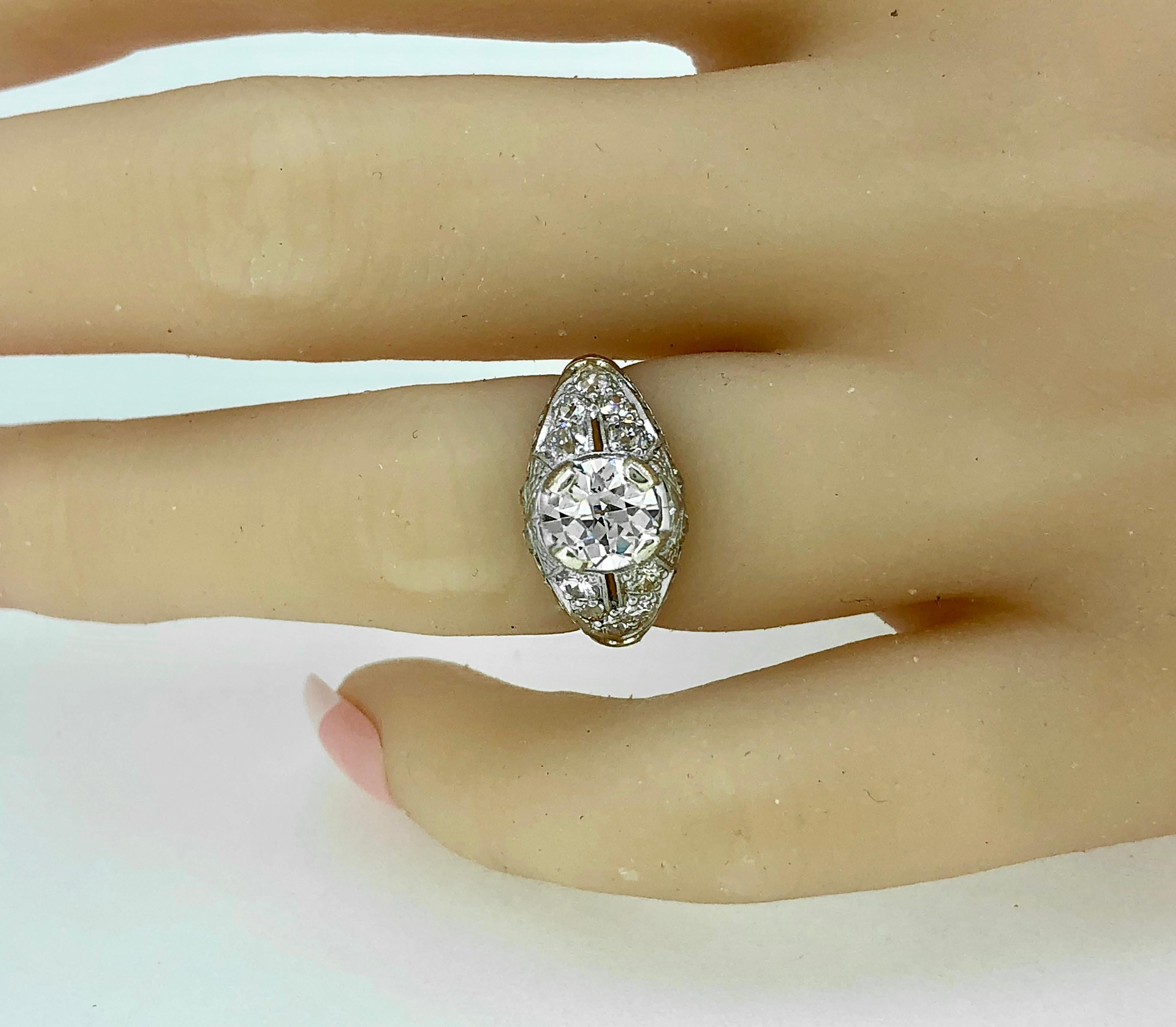 Art Deco 1.10 Carat Diamond Platinum Engagement Ring  In Excellent Condition For Sale In Tampa, FL
