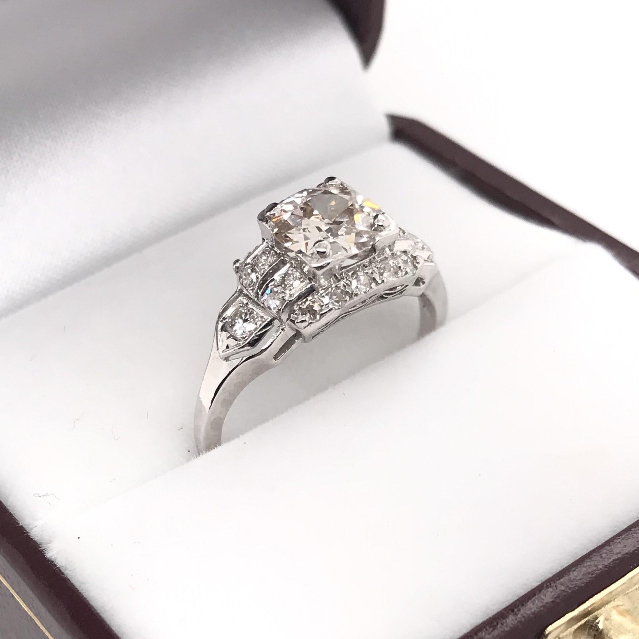 Art Deco 1.10 Carat Diamond Platinum Engagement Ring 2