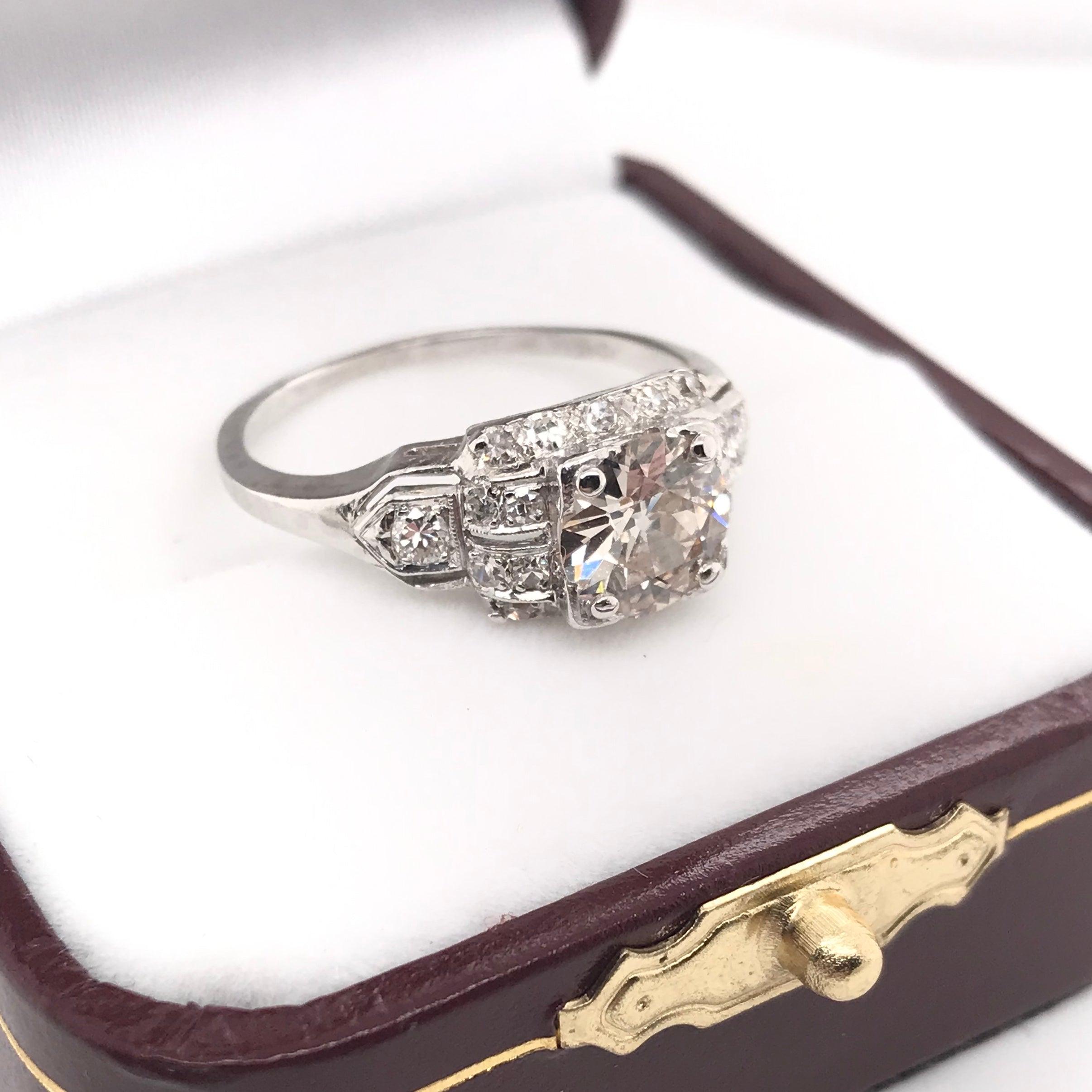 Art Deco 1.10 Carat Diamond Platinum Ring 5