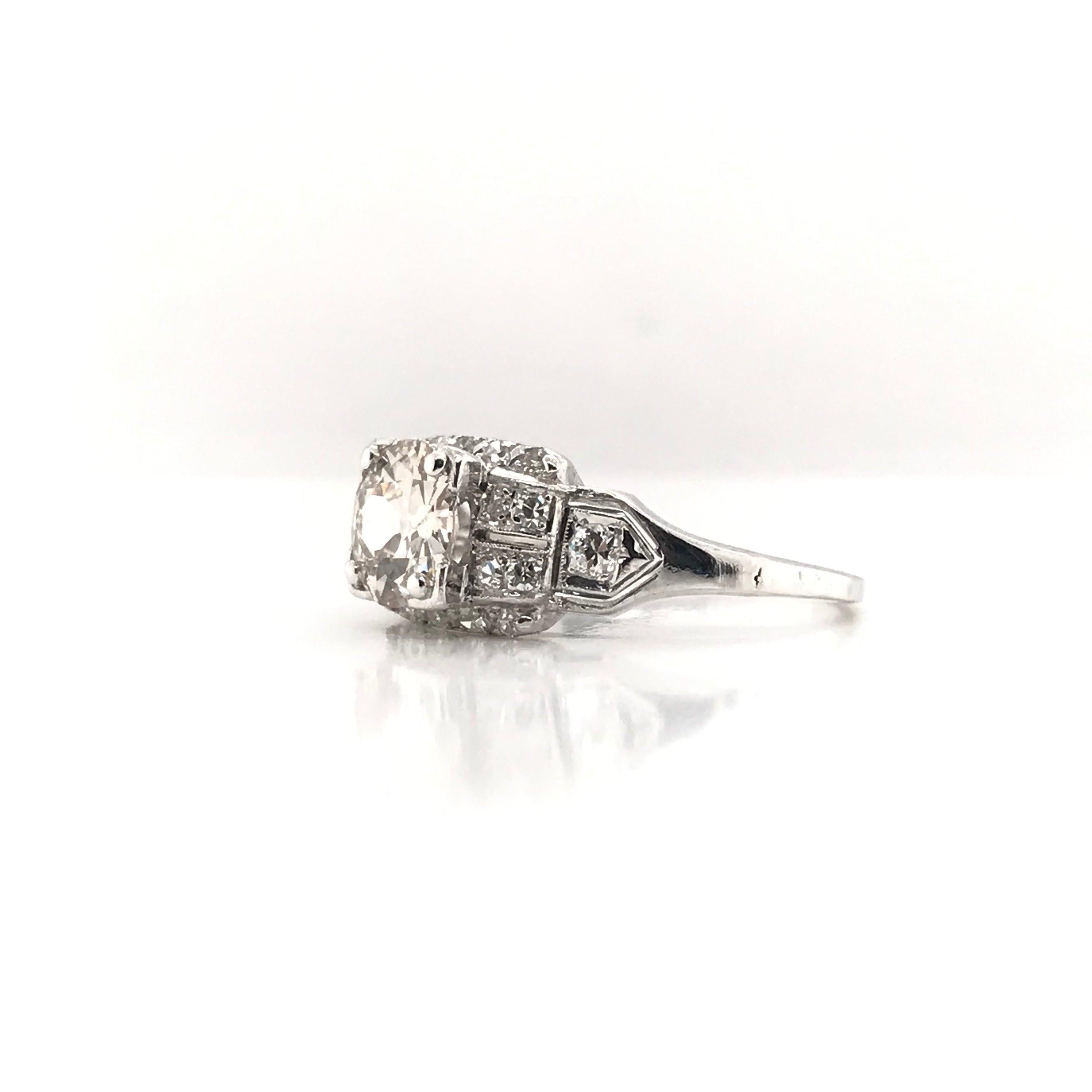 Art Deco 1.10 Carat Diamond Platinum Ring For Sale 7