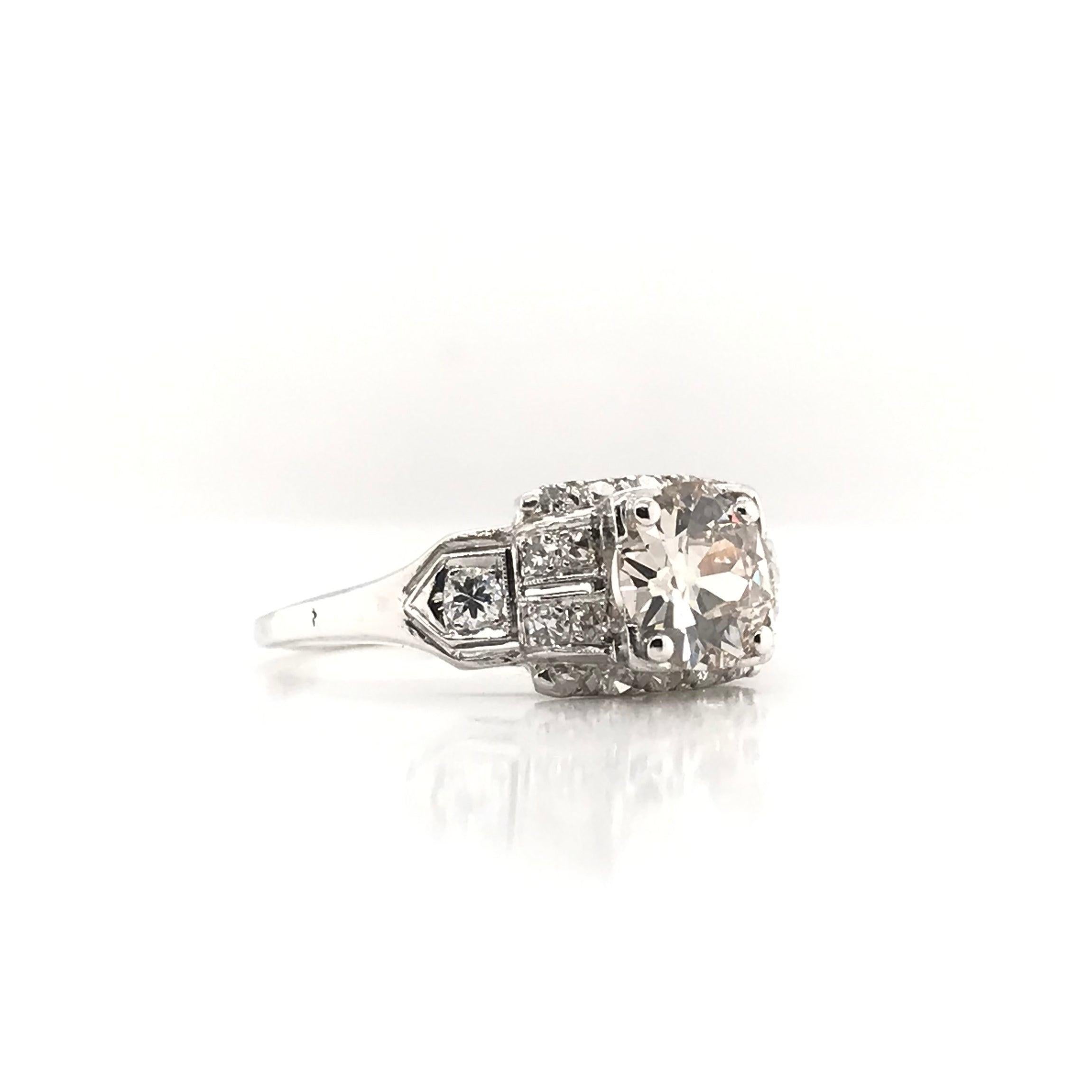 Art Deco 1.10 Carat Diamond Platinum Ring For Sale 8