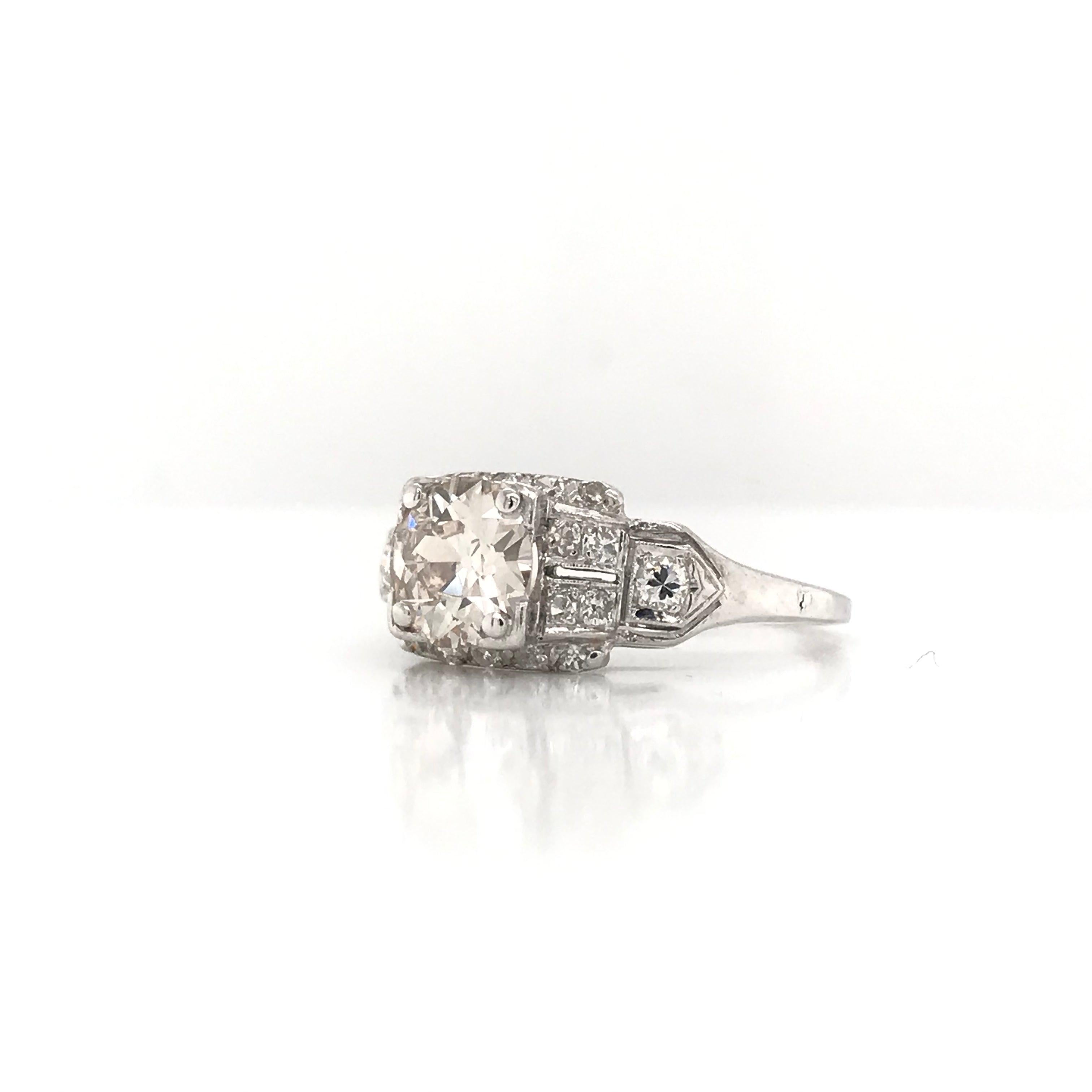 Art Deco 1.10 Carat Diamond Platinum Ring In Good Condition In Montgomery, AL