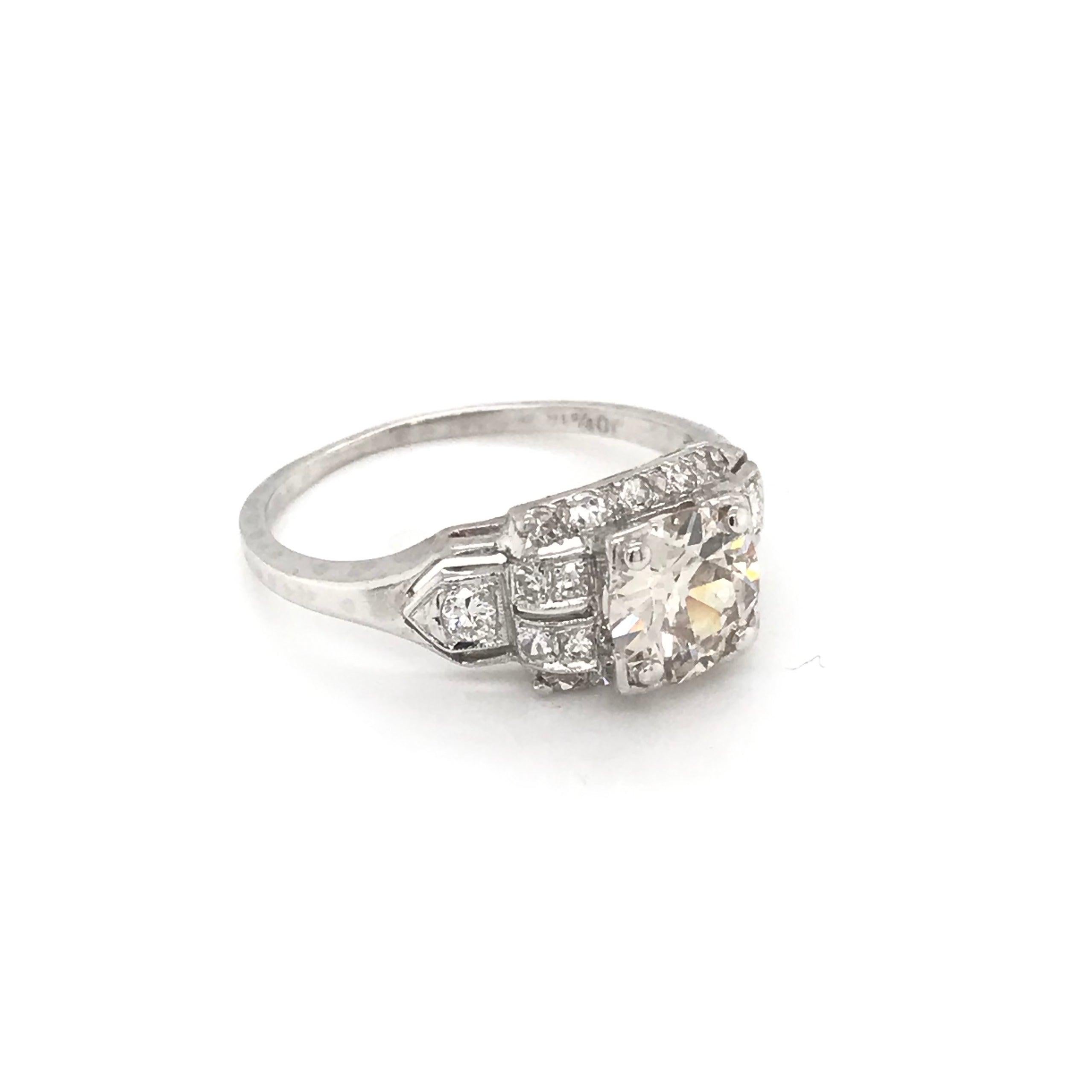 Women's Art Deco 1.10 Carat Diamond Platinum Ring For Sale
