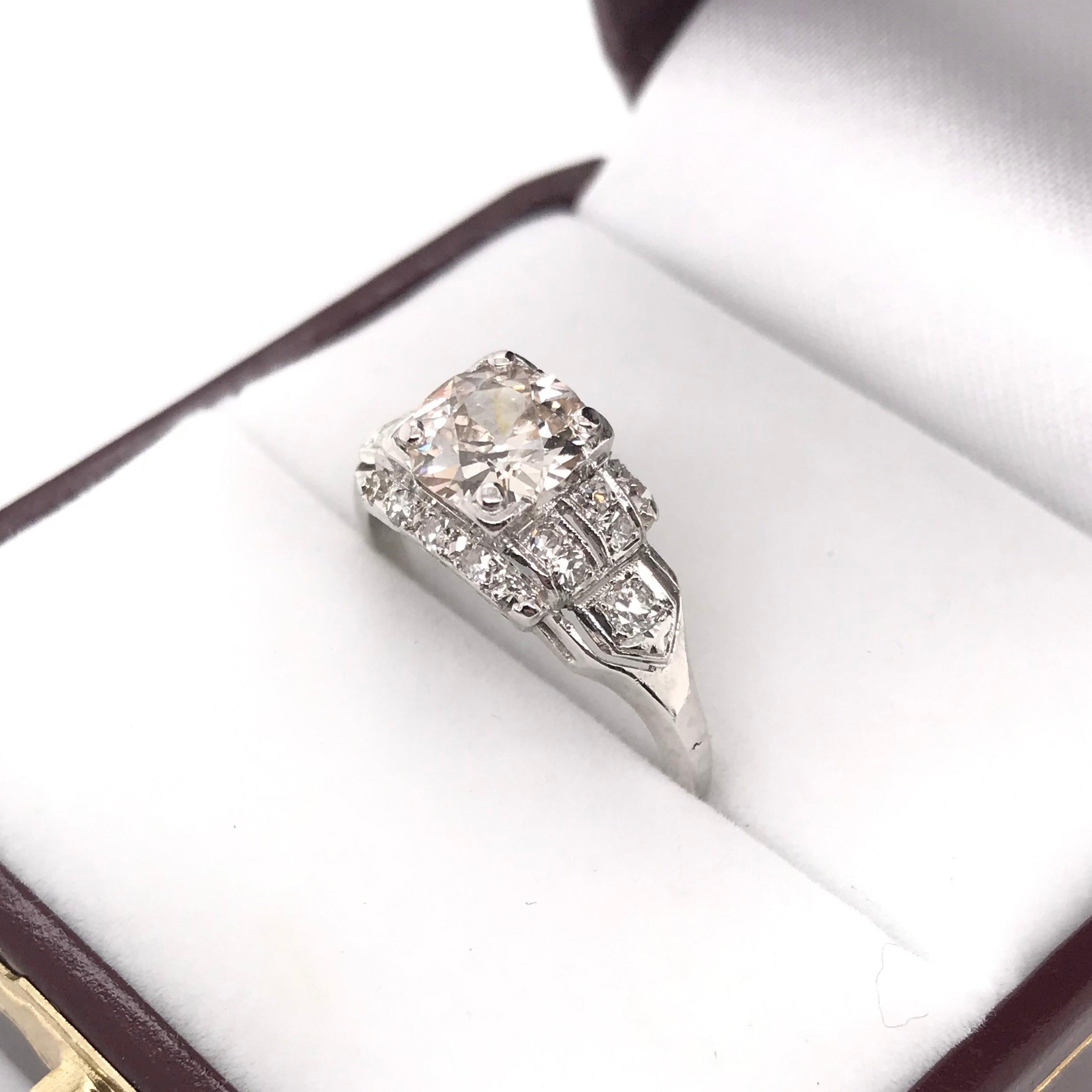 Art Deco 1.10 Carat Diamond Platinum Ring For Sale 2