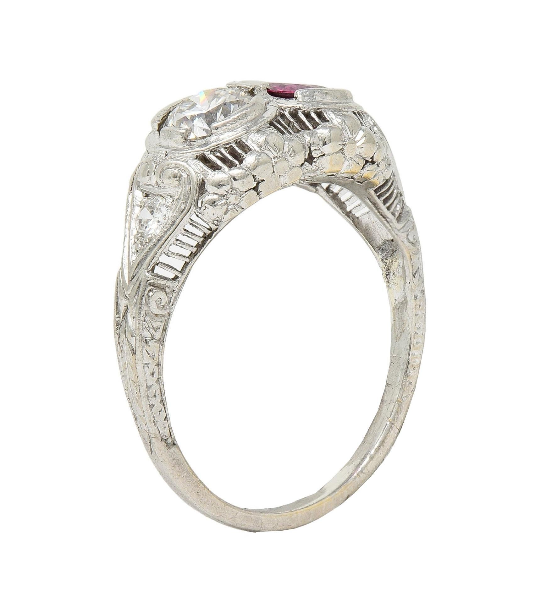 Art Deco 1.10 CTW No Heat Ruby Diamond 18K Gold Vintage Toi-Et-Moi Ring GIA For Sale 5