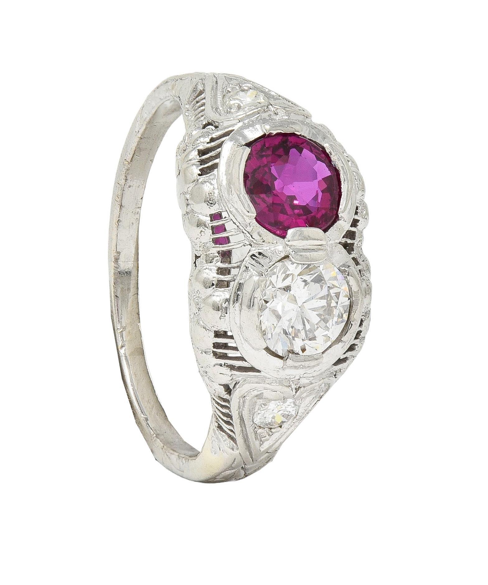 Art Deco 1.10 CTW No Heat Ruby Diamond 18K Gold Vintage Toi-Et-Moi Ring GIA For Sale 6