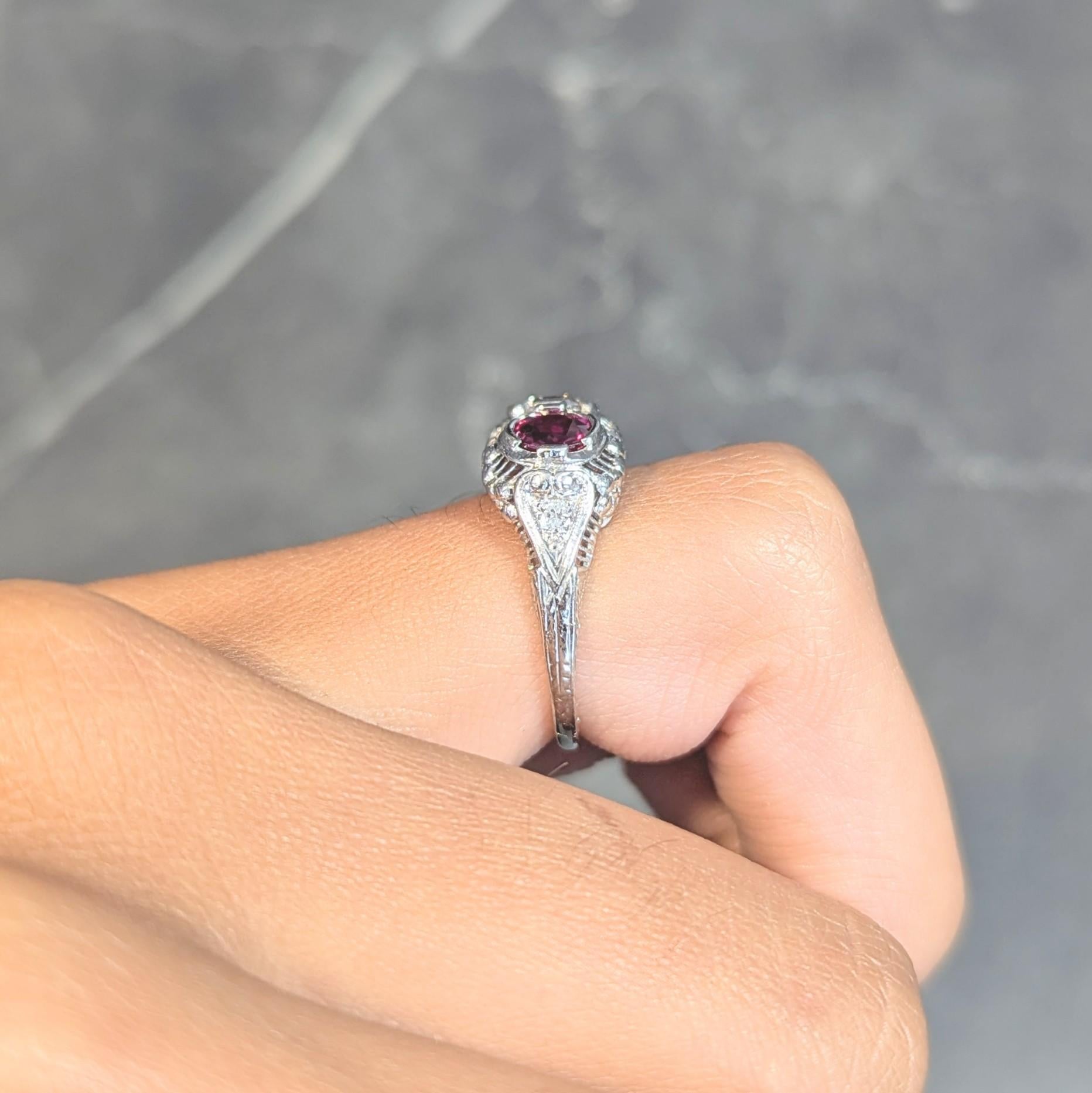 Art Deco 1.10 CTW No Heat Ruby Diamond 18K Gold Vintage Toi-Et-Moi Ring GIA For Sale 7
