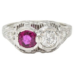 Anello Art of Vintage 1.10 CTW No Heat Ruby Diamond in oro 18K GIA