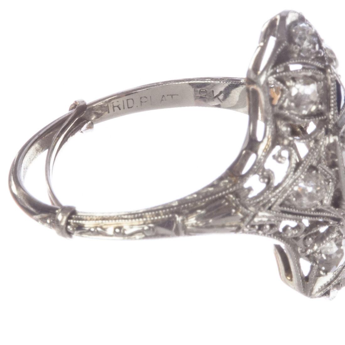 Art Deco 1.12 Carat Diamond and Blue Sapphire Platinum Wedding Ring For Sale 2