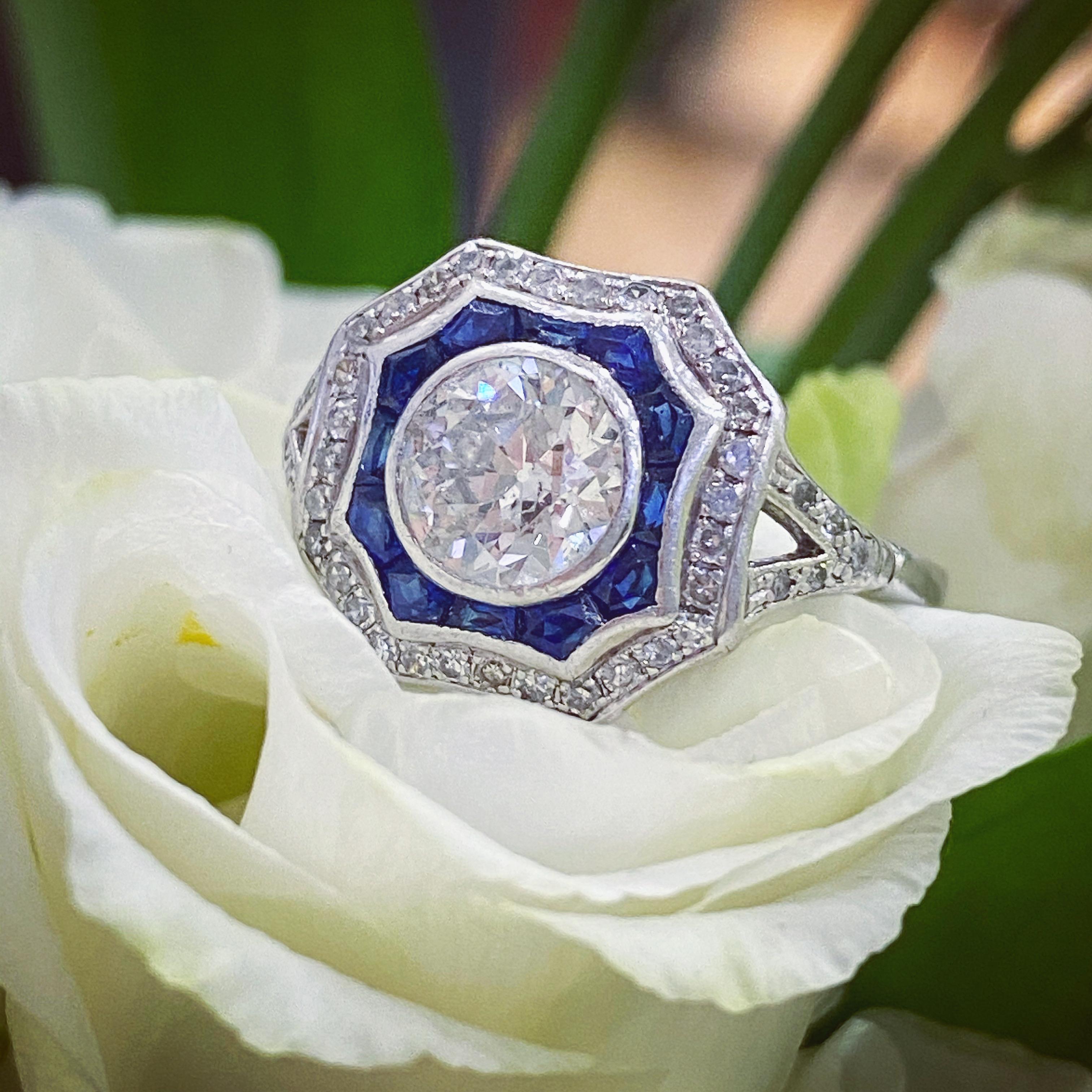 Art Deco 1.12 Carat Diamond and Sapphire Ring, circa 1930s 2