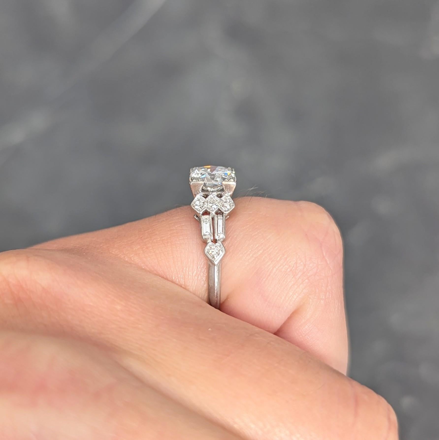 Art Deco 1.12 CTW Diamond Platinum Geometric Vintage Engagement Ring For Sale 9