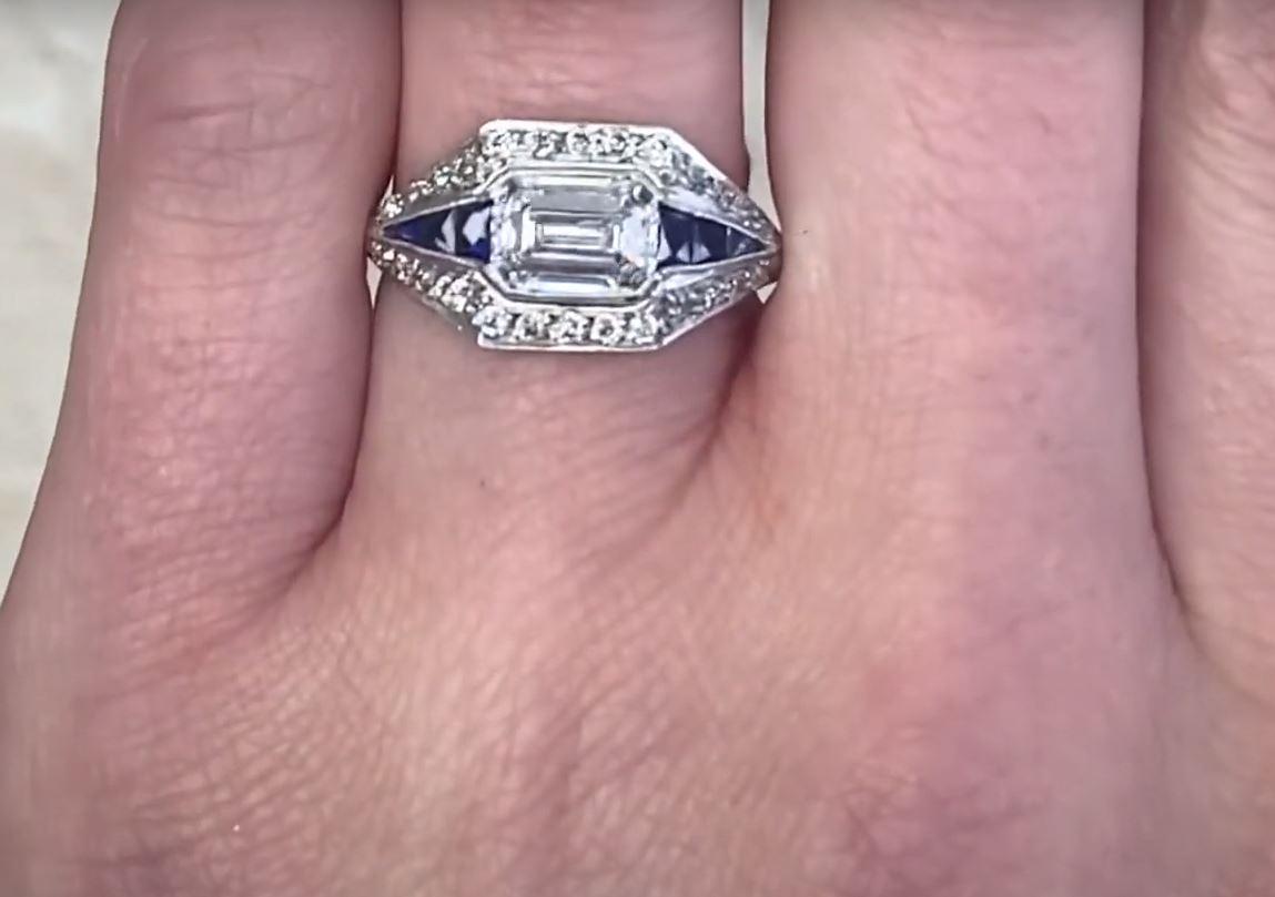 Women's or Men's Art Deco 1.15 Carat Emerald-Cut Diamond Engagement Ring, i Color, Diamond Halo For Sale